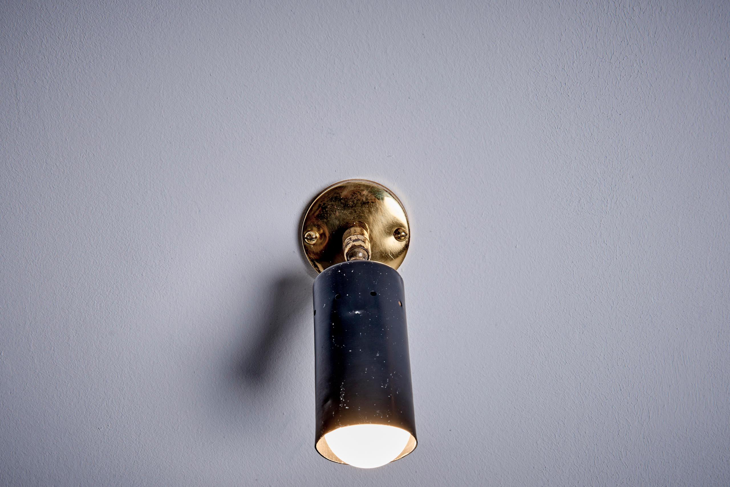 Pareja de Lámparas de Pared o Techo Regulables de Latón de Tamaño Pequeño by Parscot en venta 1
