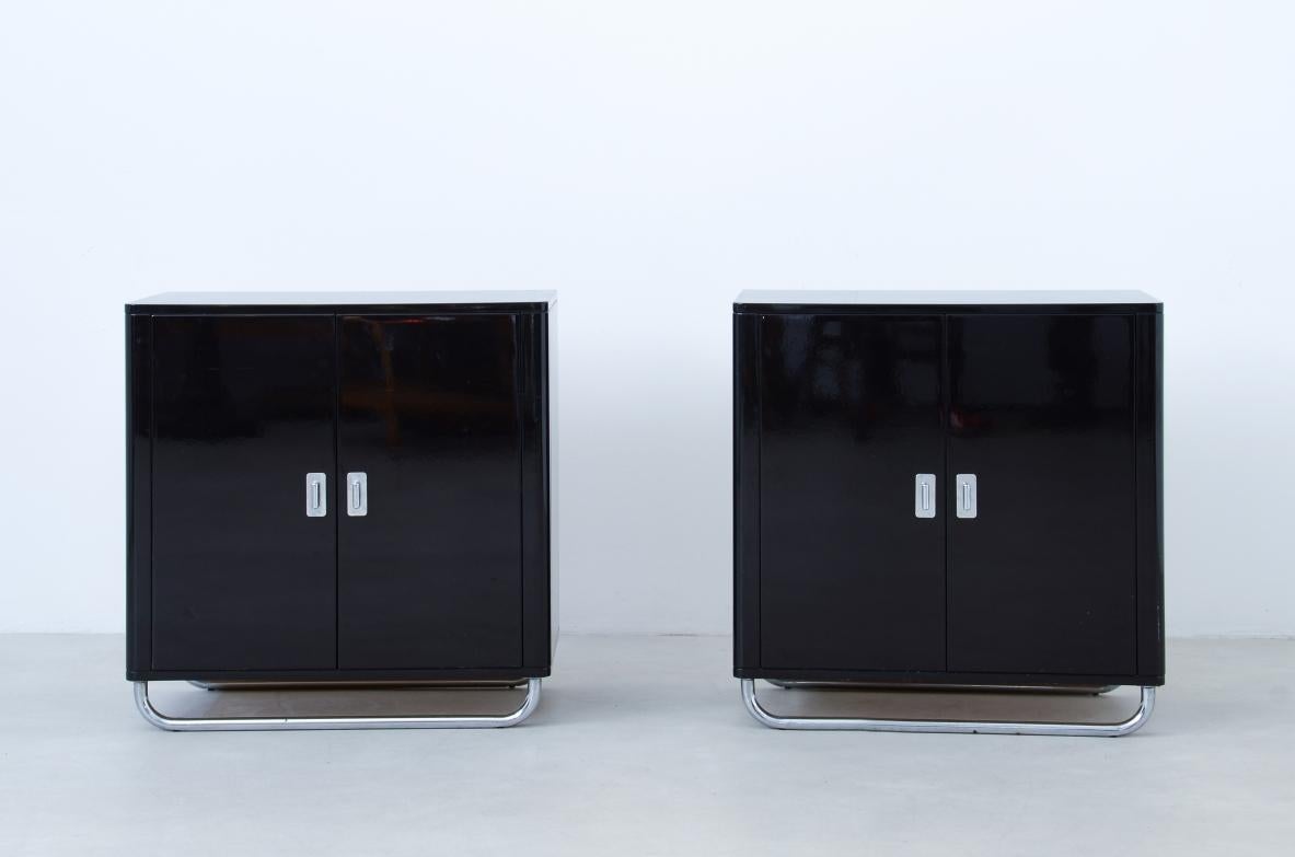 
COD-2523
Pair of small storage units in lacquered wood with chromed tubular base and interiors in ivory lacquered wood.

German/Austrian manufacture, 1960's

76x41xh80