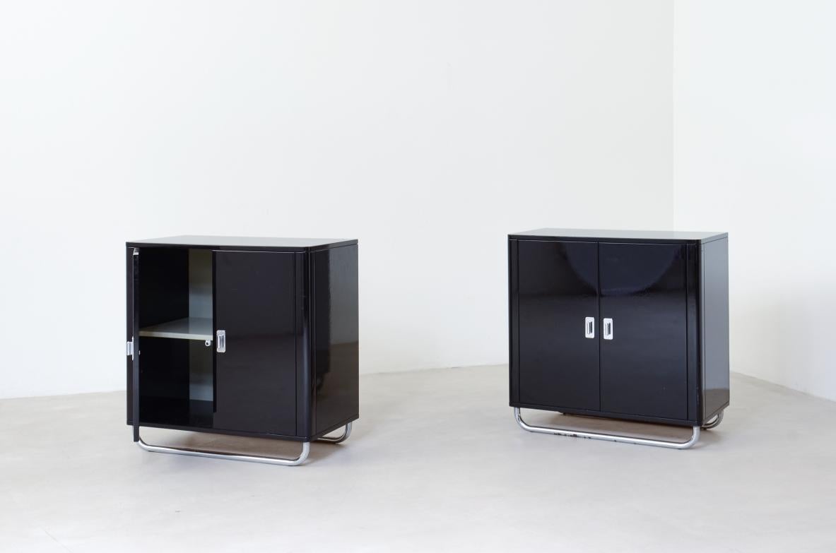 Pair of small storage units in lacquered wood In Excellent Condition For Sale In Milano, IT