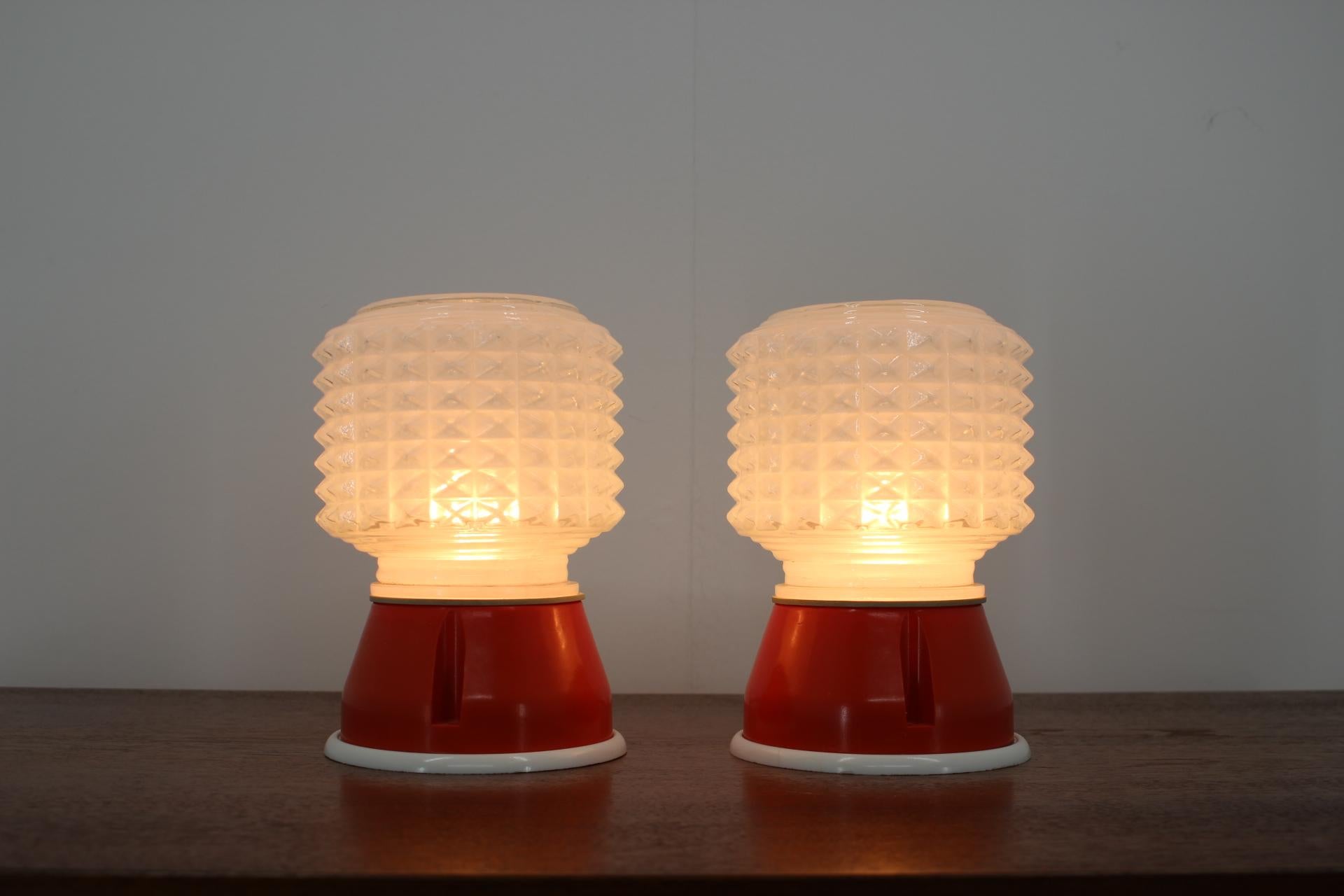 Pair of Small Table Lamps, 1980 In Good Condition For Sale In Praha, CZ
