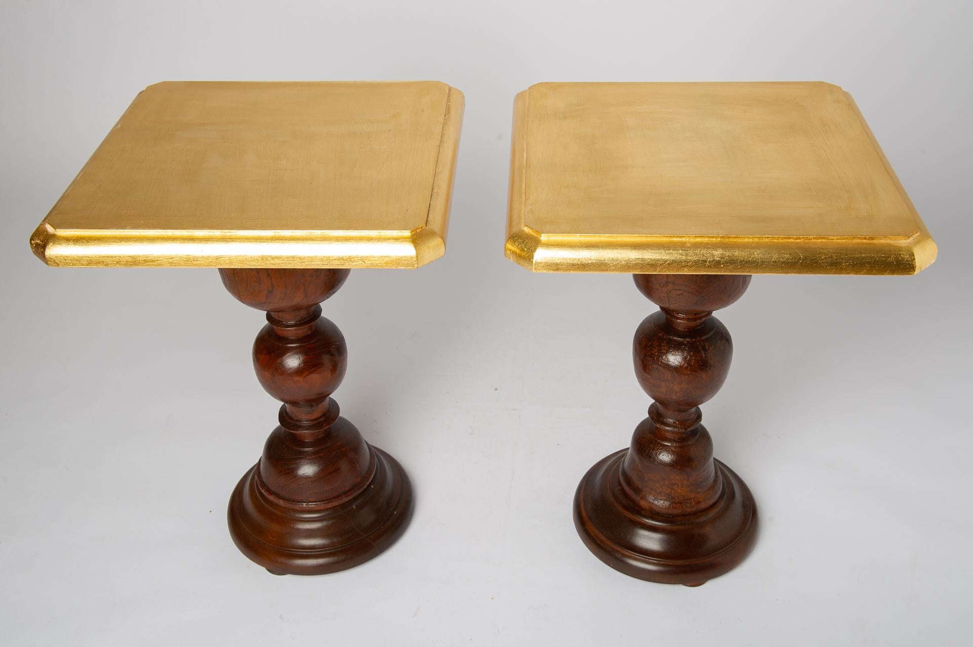 Pair of Small Tables with Golden Wooden Top In Excellent Condition For Sale In Alessandria, Piemonte