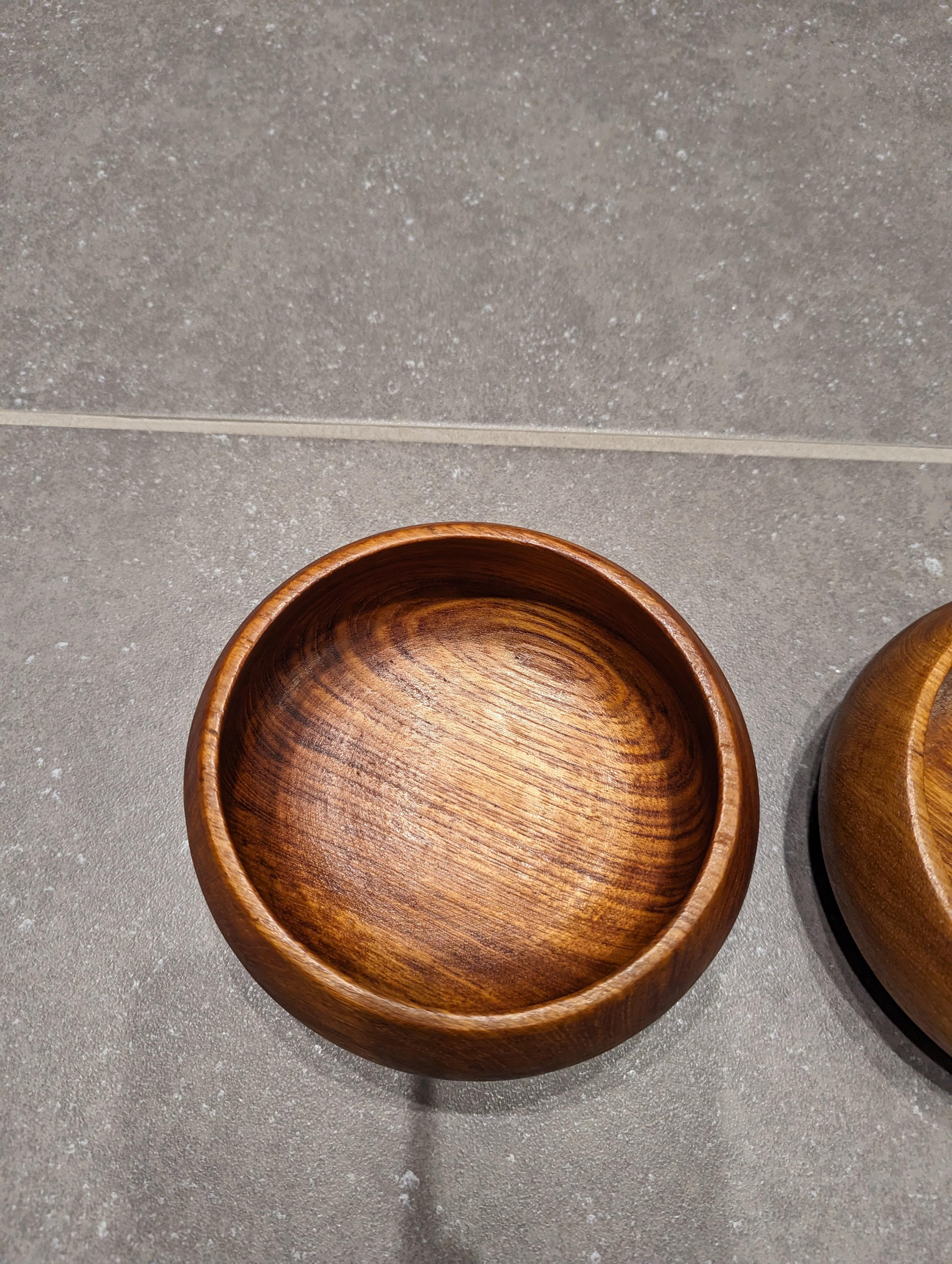 American Pair of small teak bowls For Sale