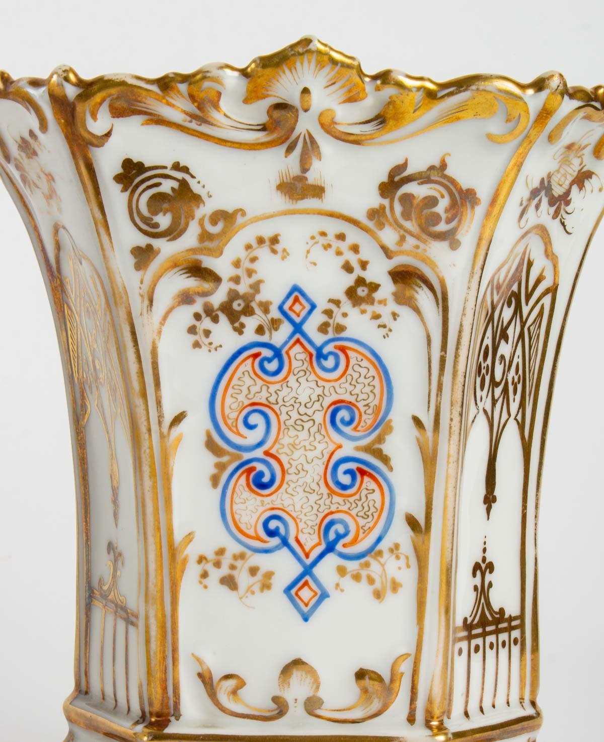 Early 19th Century Pair of Small Vases, Paris in the Taste of Boyeux