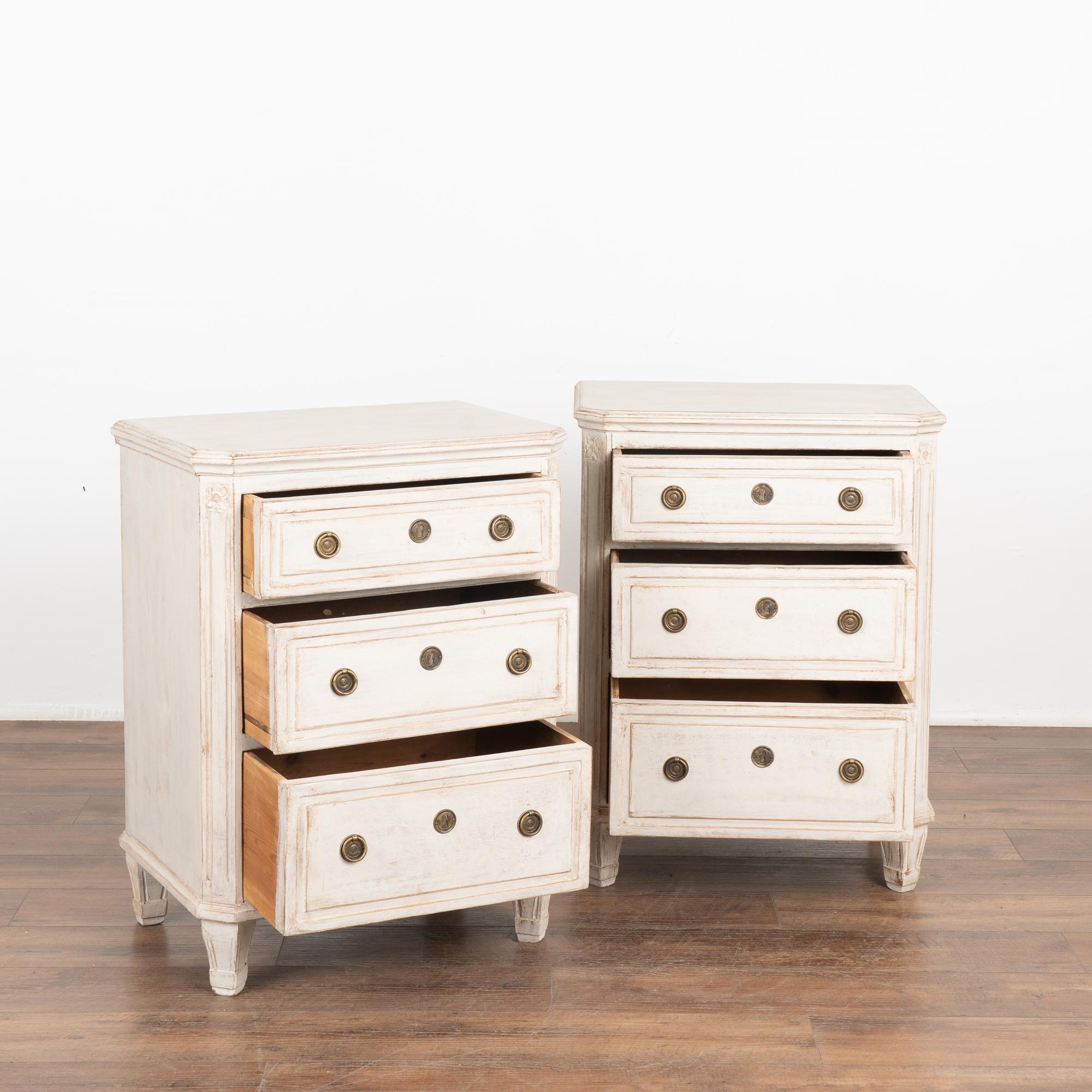 Gustavian Pair of Small White Chest of Drawers, Nightstands, Sweden circa 1860-80