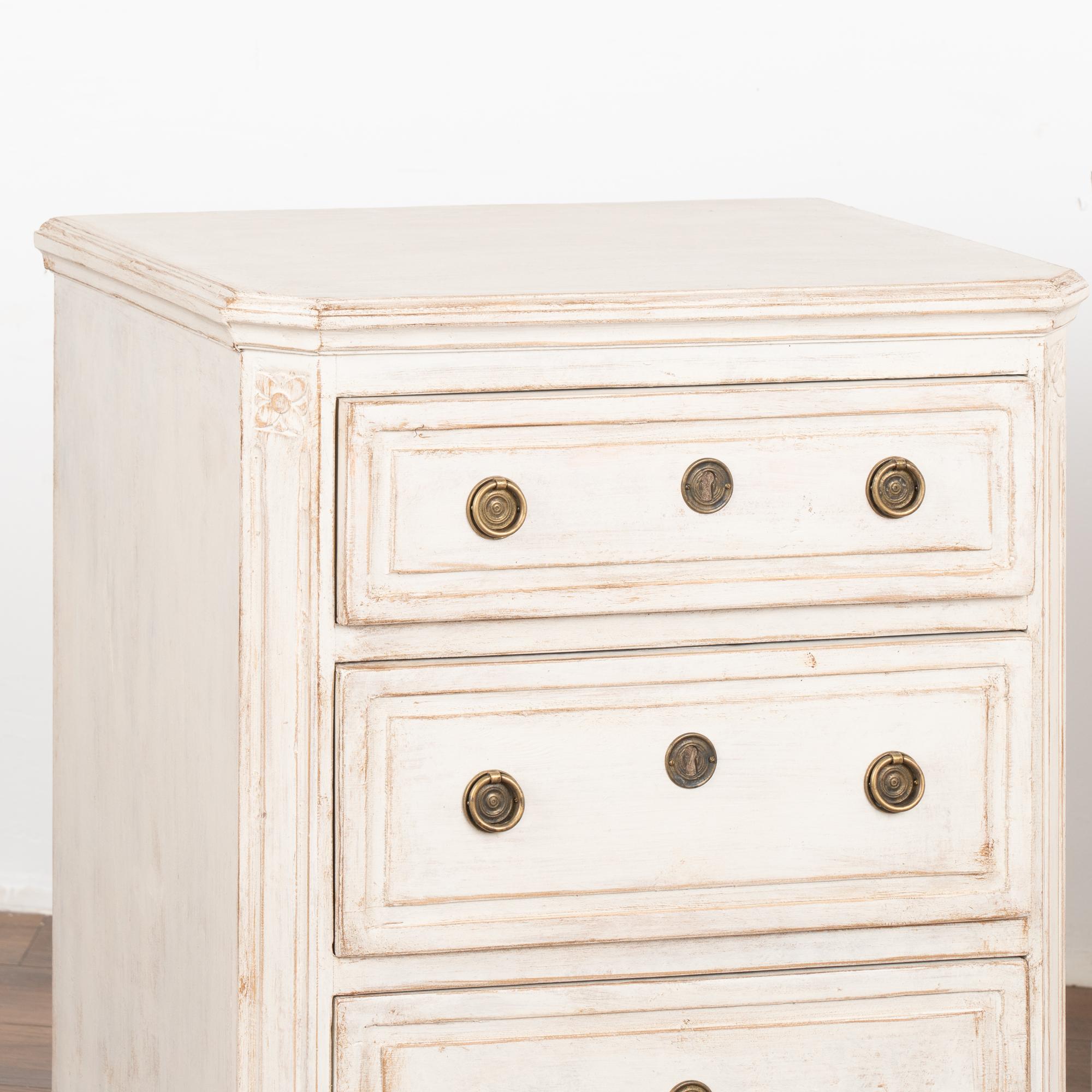 19th Century Pair of Small White Chest of Drawers, Nightstands, Sweden circa 1860-80