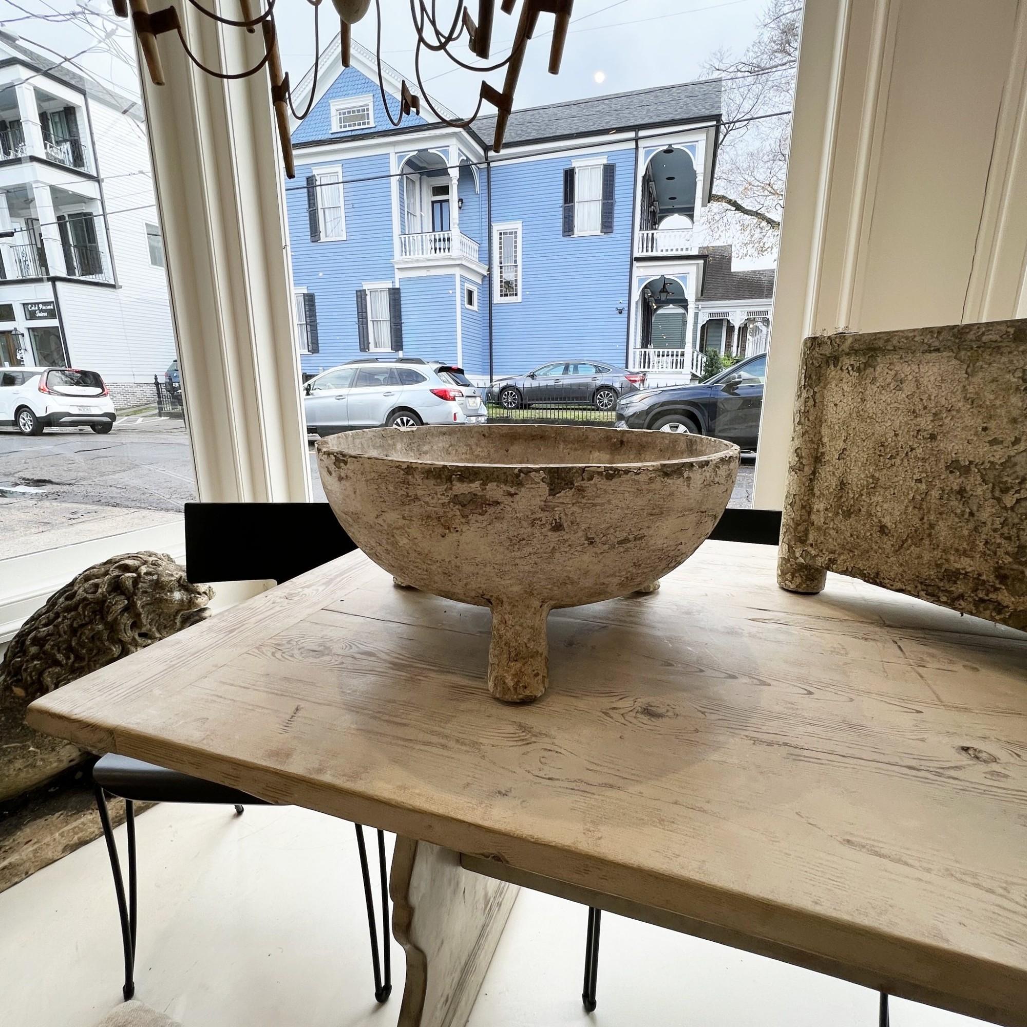 Pair of Willy Guhl Half Cauldron Footed Planters – Distinctive mid-century Swiss design, these half cauldron-shaped planters feature a minimalist, sculptural form with a weathered patina. Raised on sturdy, elegant feet, their durable fiber cement