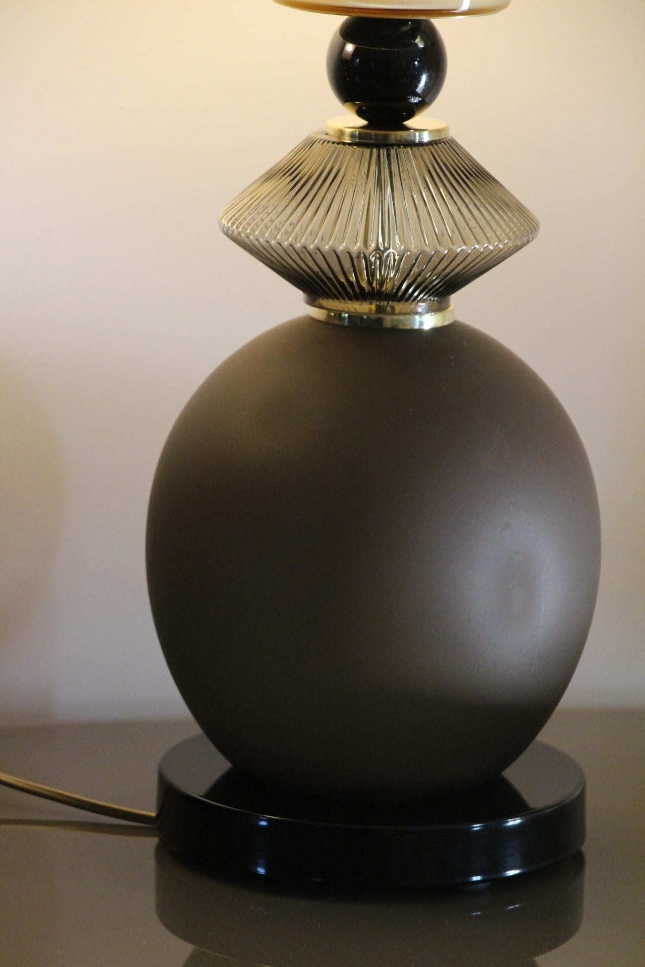 Pair of Smoke Brown and Beige Murano Glass Table lamps For Sale 3