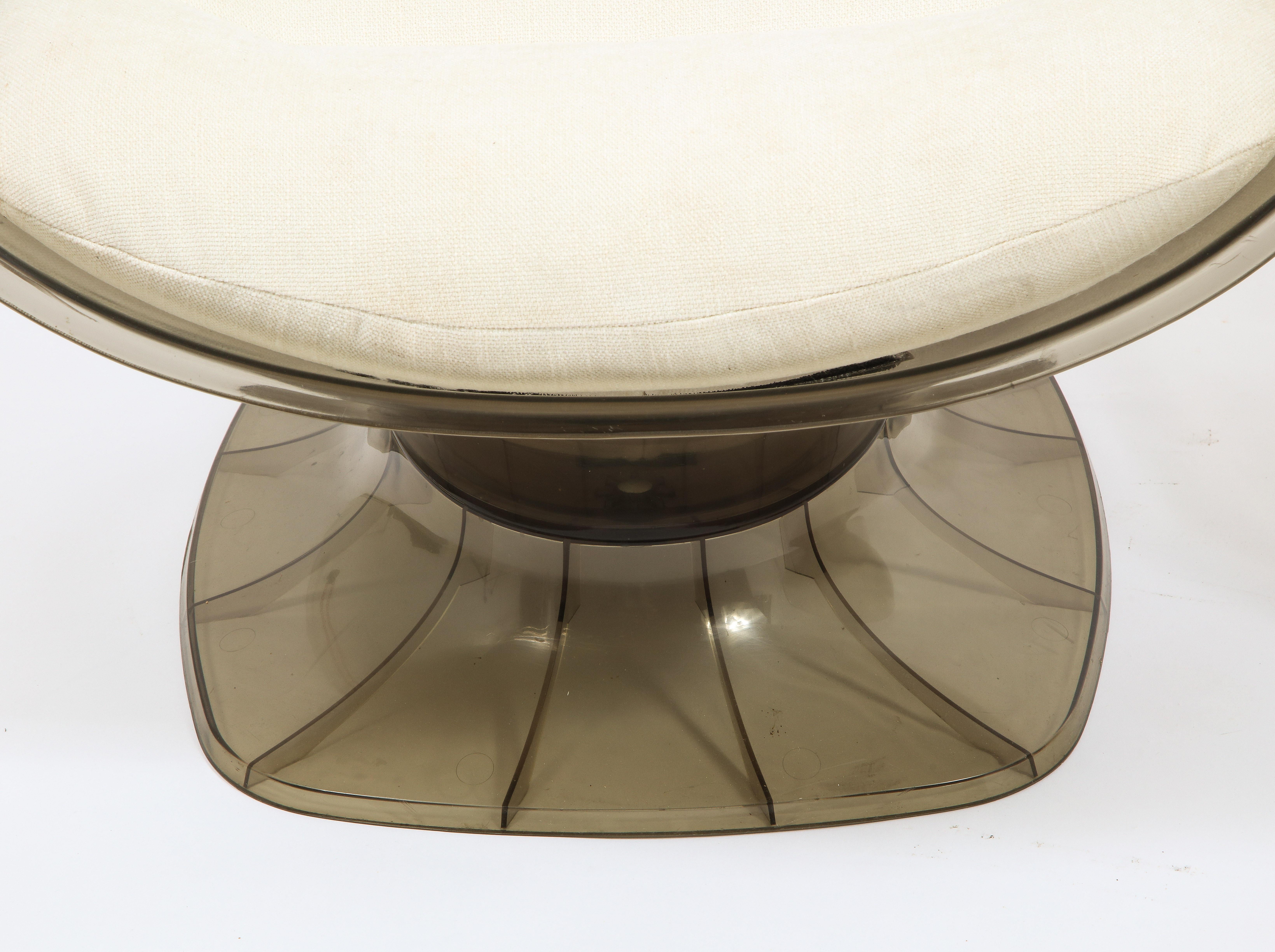 Molded Raphaël Décorateur Pair of Smoked Acrylic Lounge Chairs, France 1960's For Sale