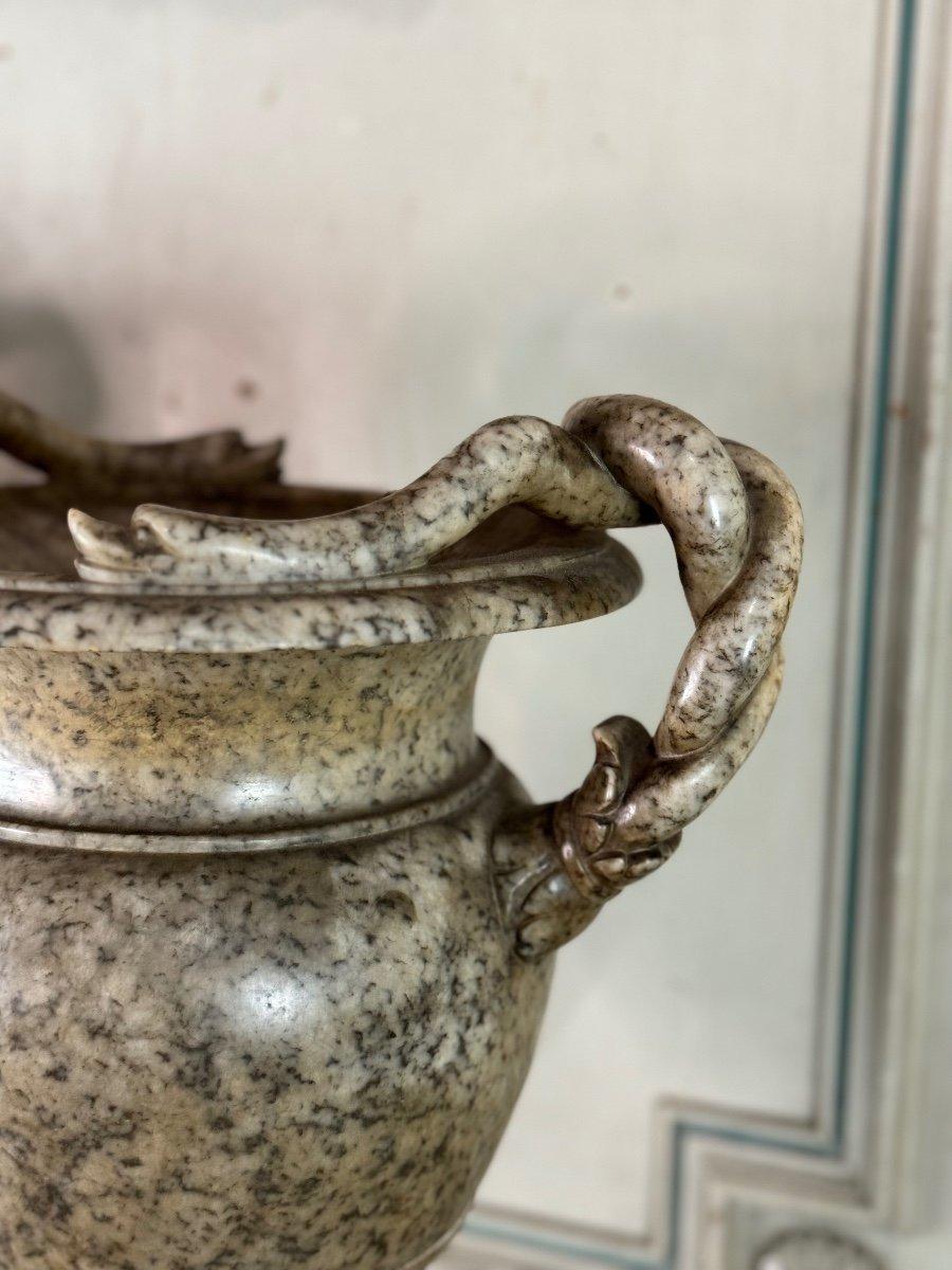 Paire d'urnes serpentines en albâtre, Italie, 19ème siècle 4