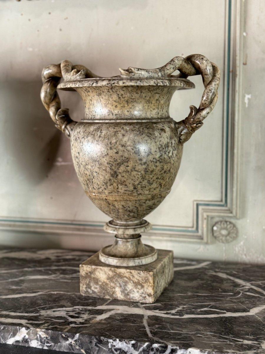 Paire d'urnes serpentines en albâtre, Italie, 19ème siècle 6