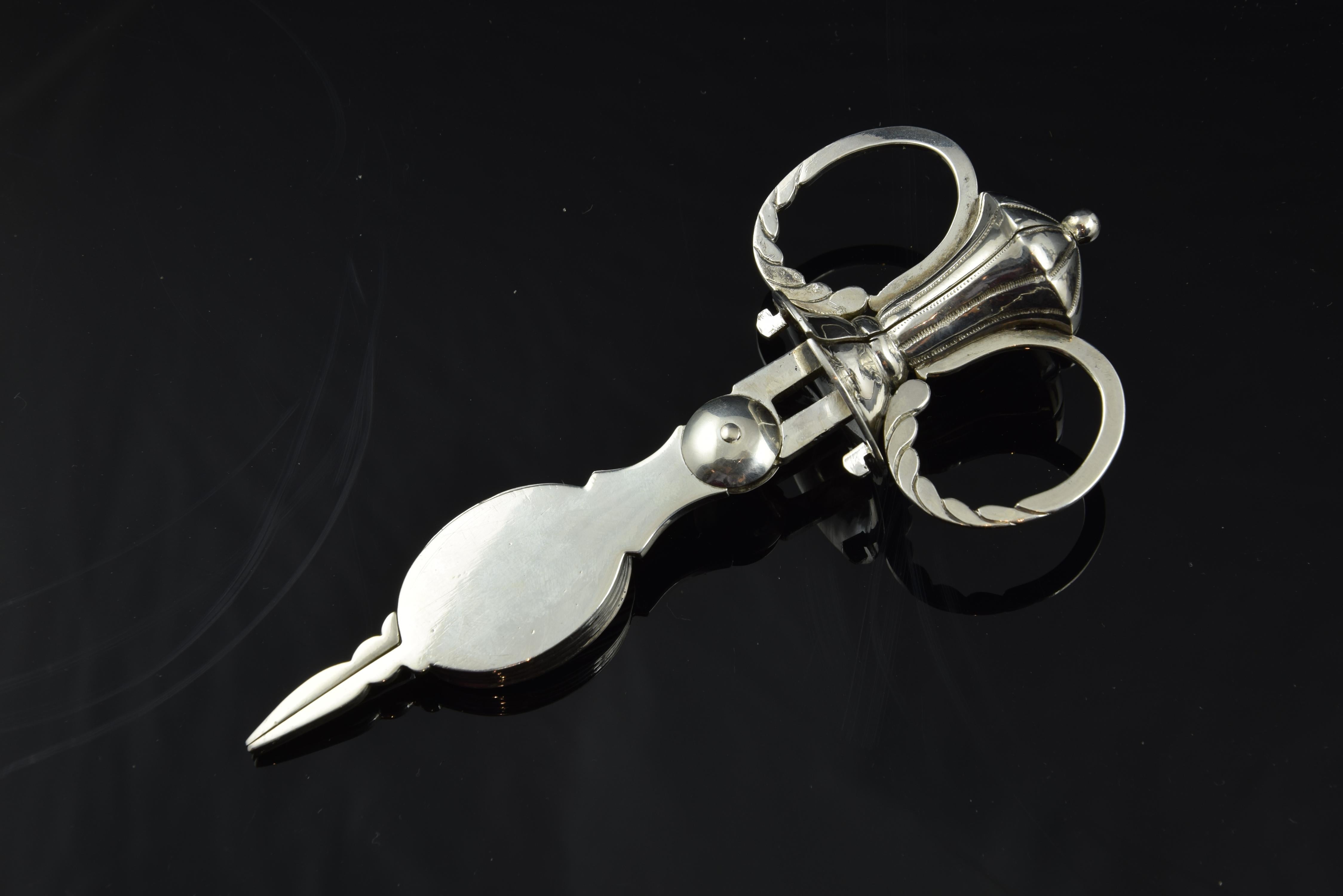 European Pair of Snuffers, Silver, 19th Century For Sale