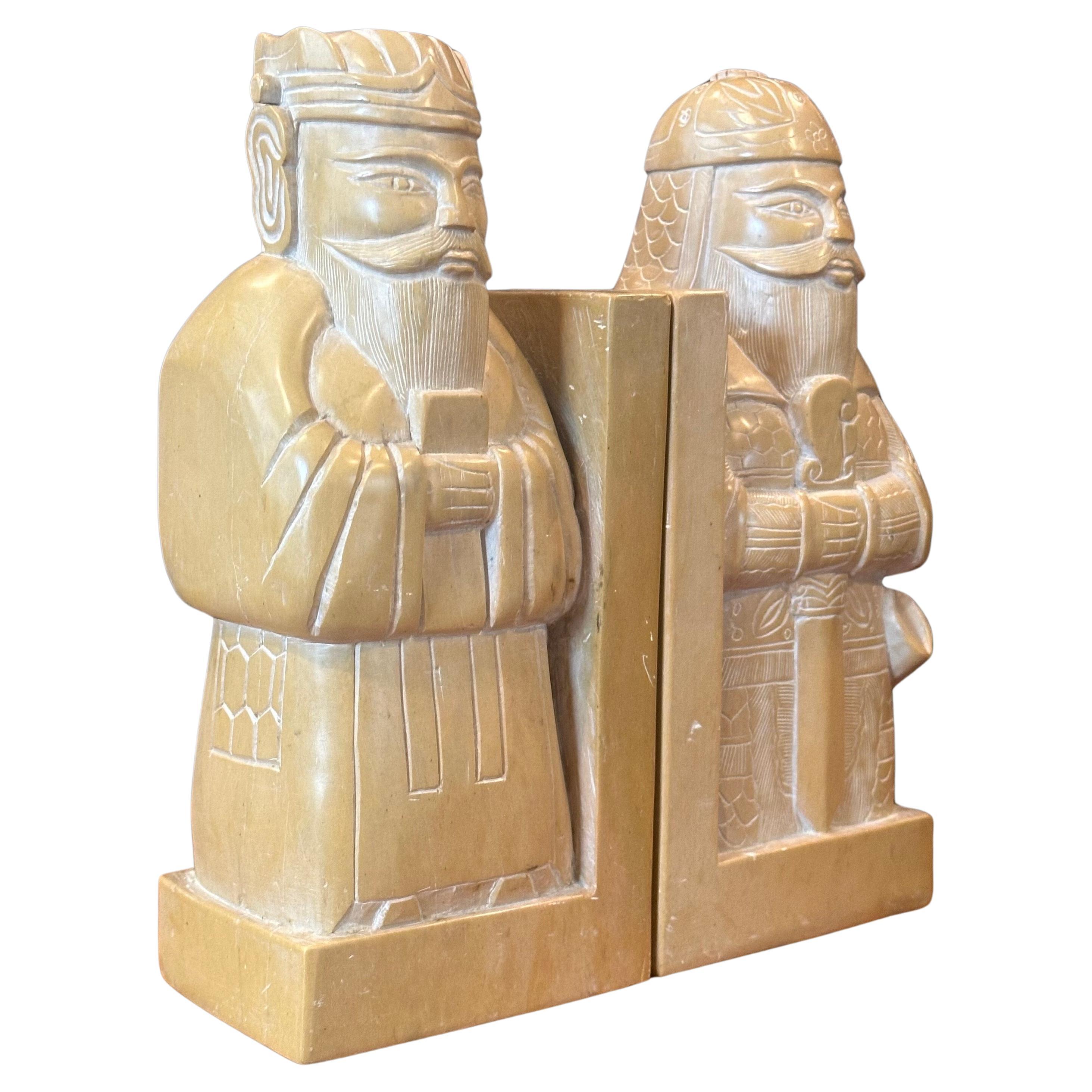 A fabulous vintage pair of soapstone Chinese scholar bookends, circa 1980s. The bookends depict two Chinese scholars and are beautifully sculpted;. the set is in very good vintage condition and measures 8