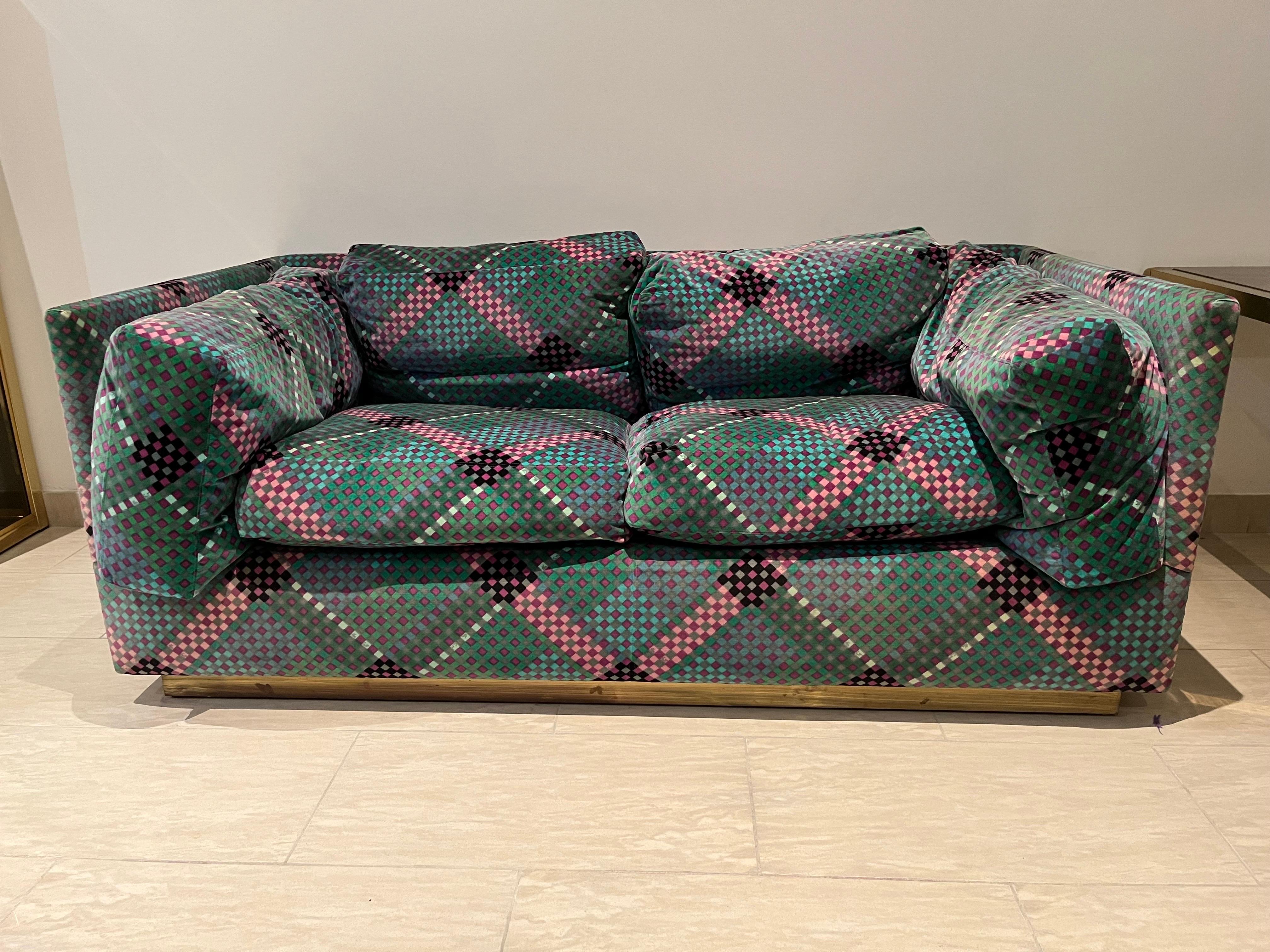 Pair of Sofa’ by Ken Scott Brass and Optical Velvet Signed  For Sale 4