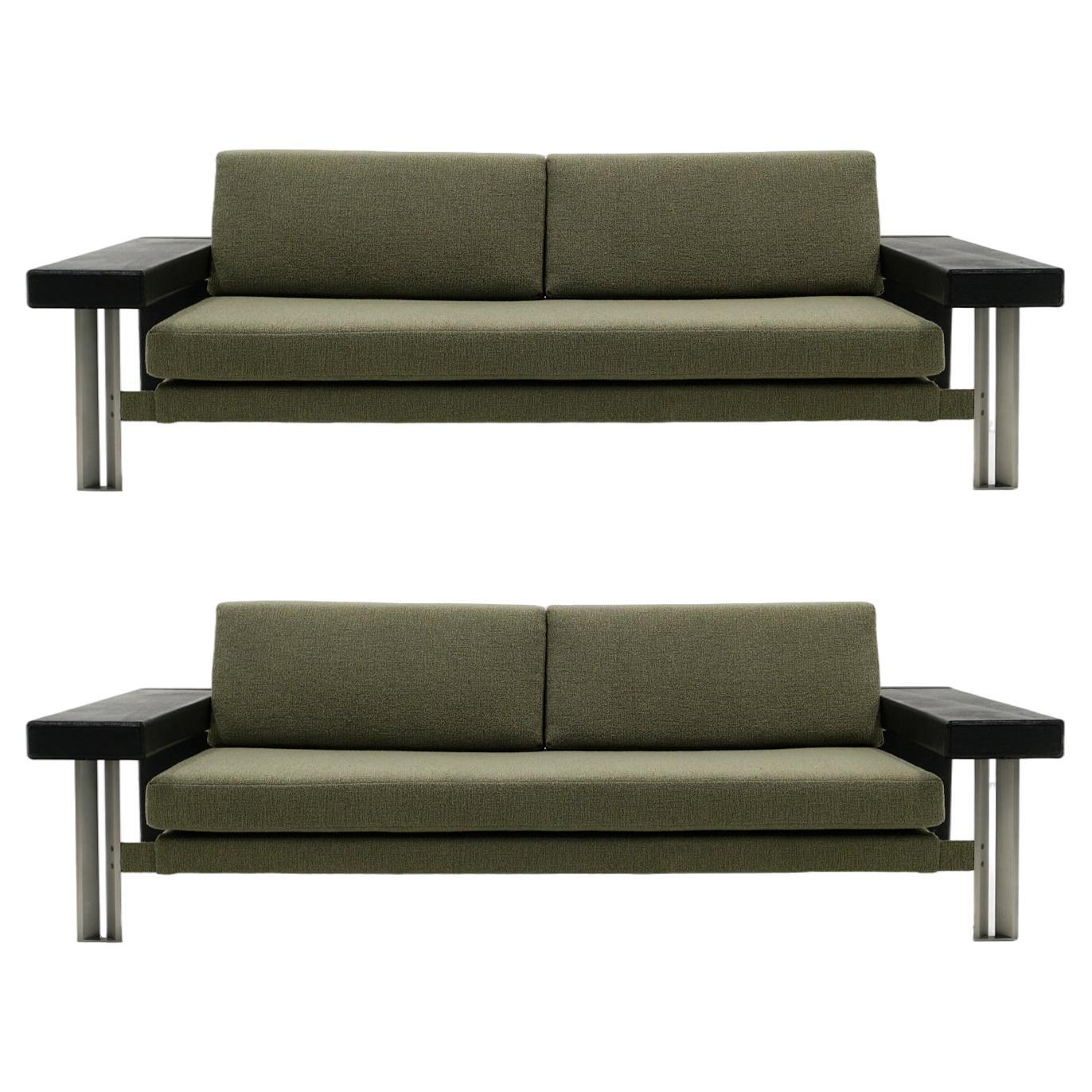 Pair of Sofas by Giovanni Offredi for Saporiti, Italy, 1970s.  Ready to Use. For Sale