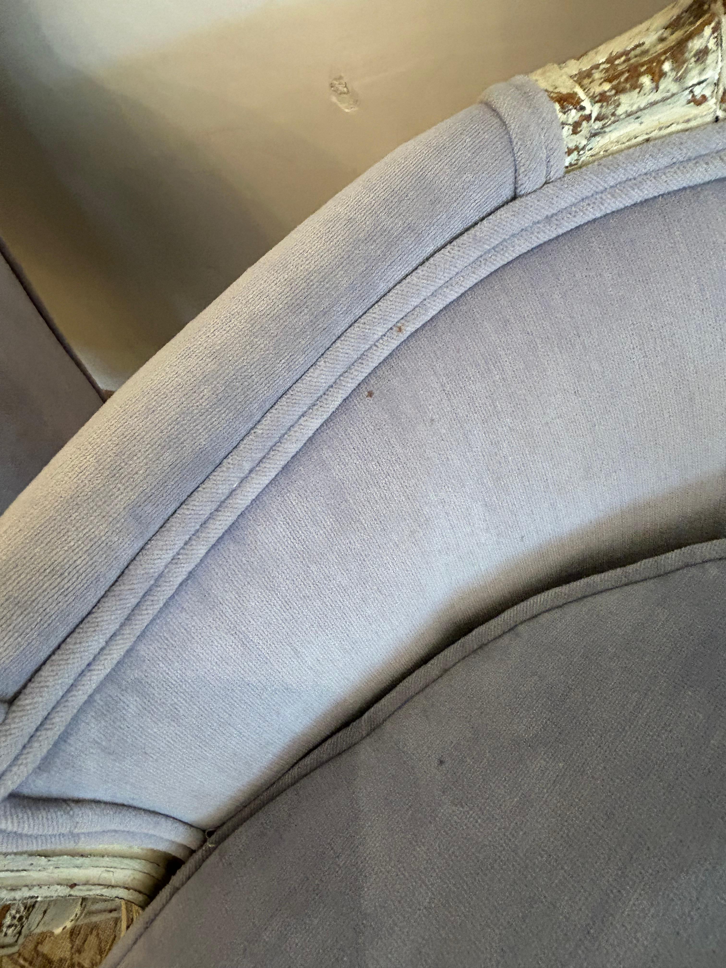 Pair of Soft Periwinkle Velvet French Painted Bergere Chairs For Sale 5