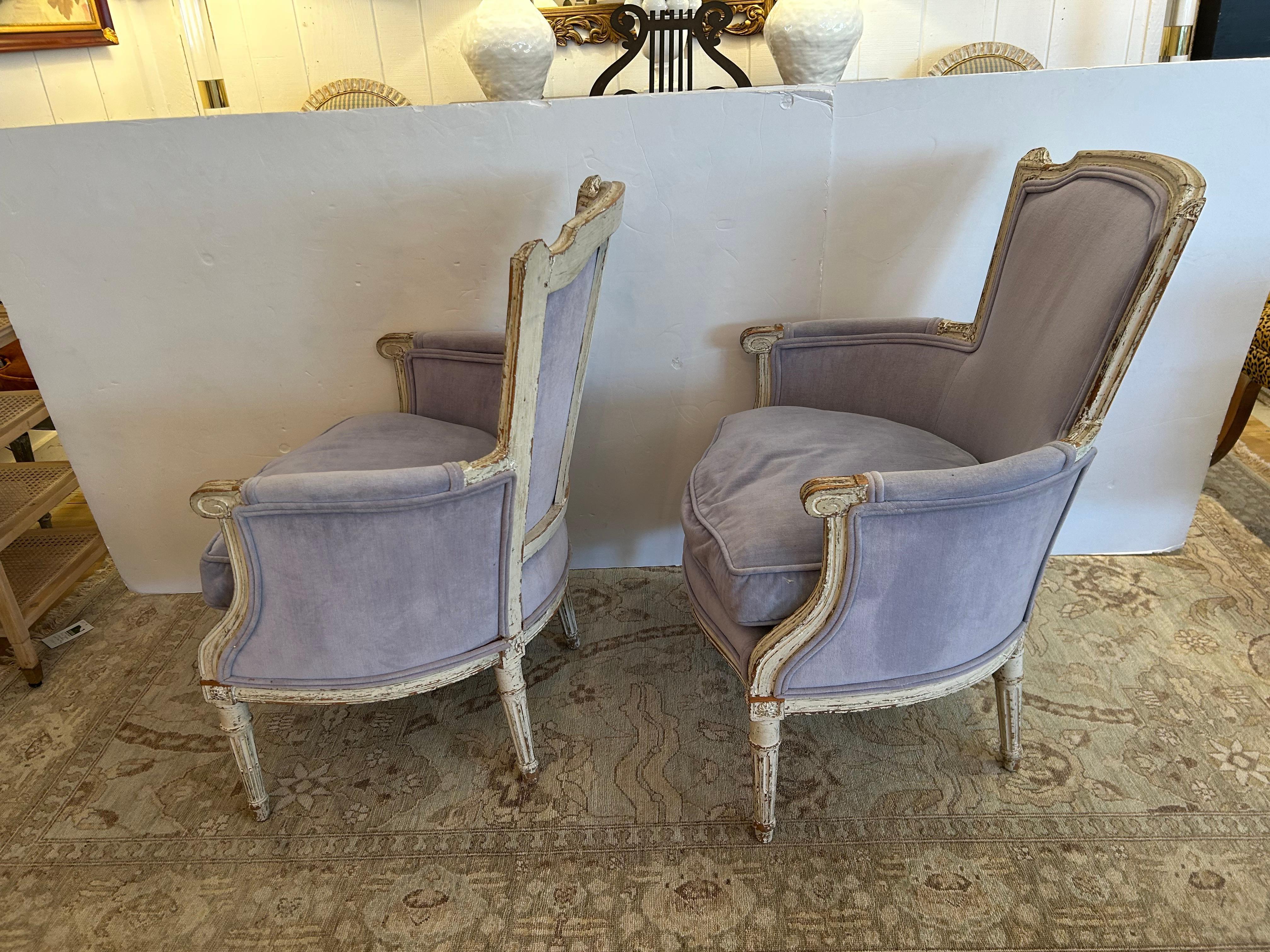 Pair of Soft Periwinkle Velvet French Painted Bergere Chairs For Sale 11