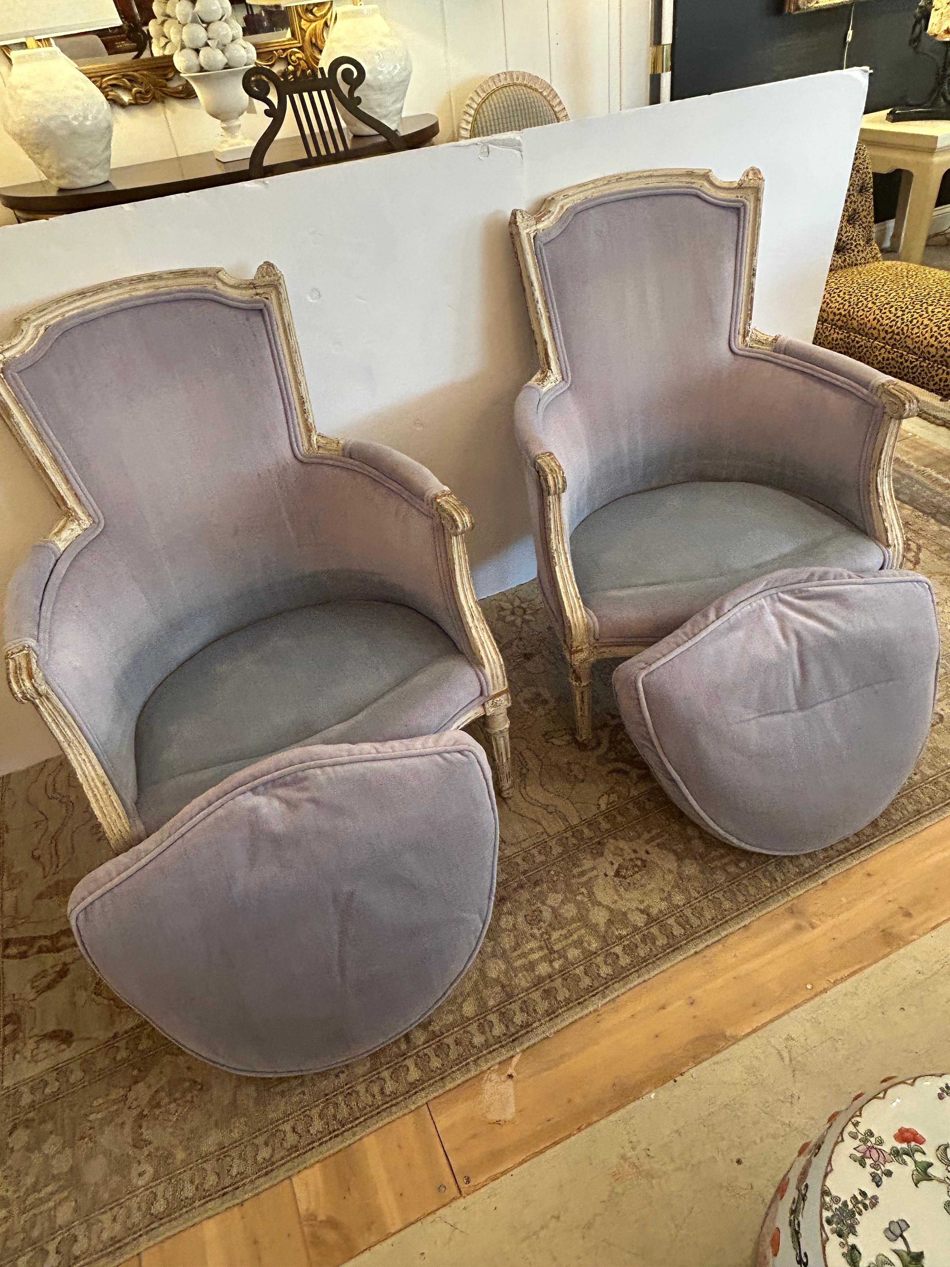 Pair of Soft Periwinkle Velvet French Painted Bergere Chairs For Sale 3