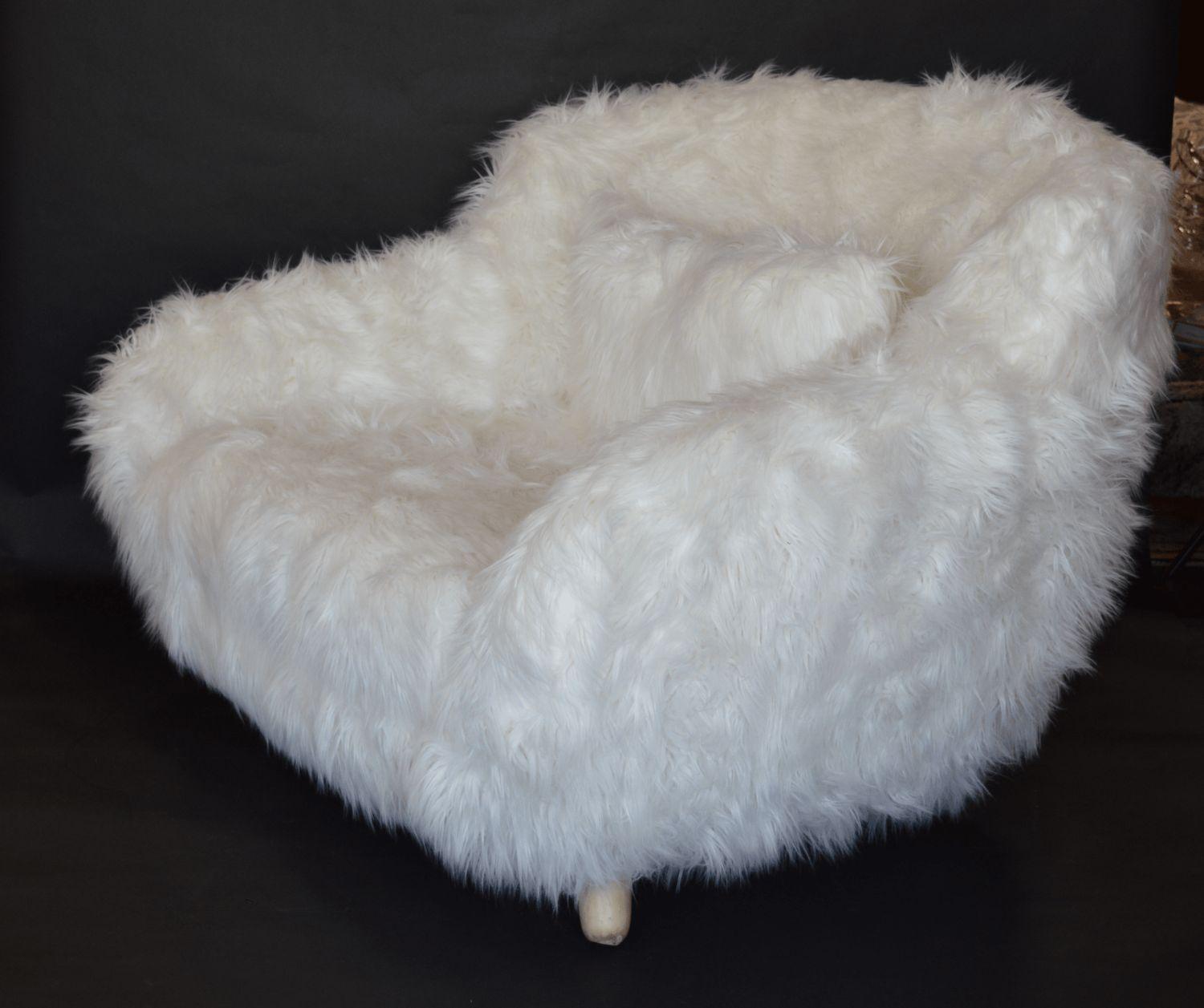 Pair of Soft White Oversized Faux-Fur Arm Chairs For Sale 3