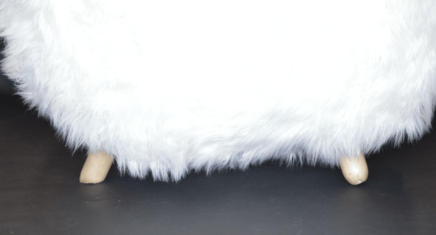 Pair of Soft White Oversized Faux-Fur Arm Chairs In Good Condition For Sale In Los Angeles, CA