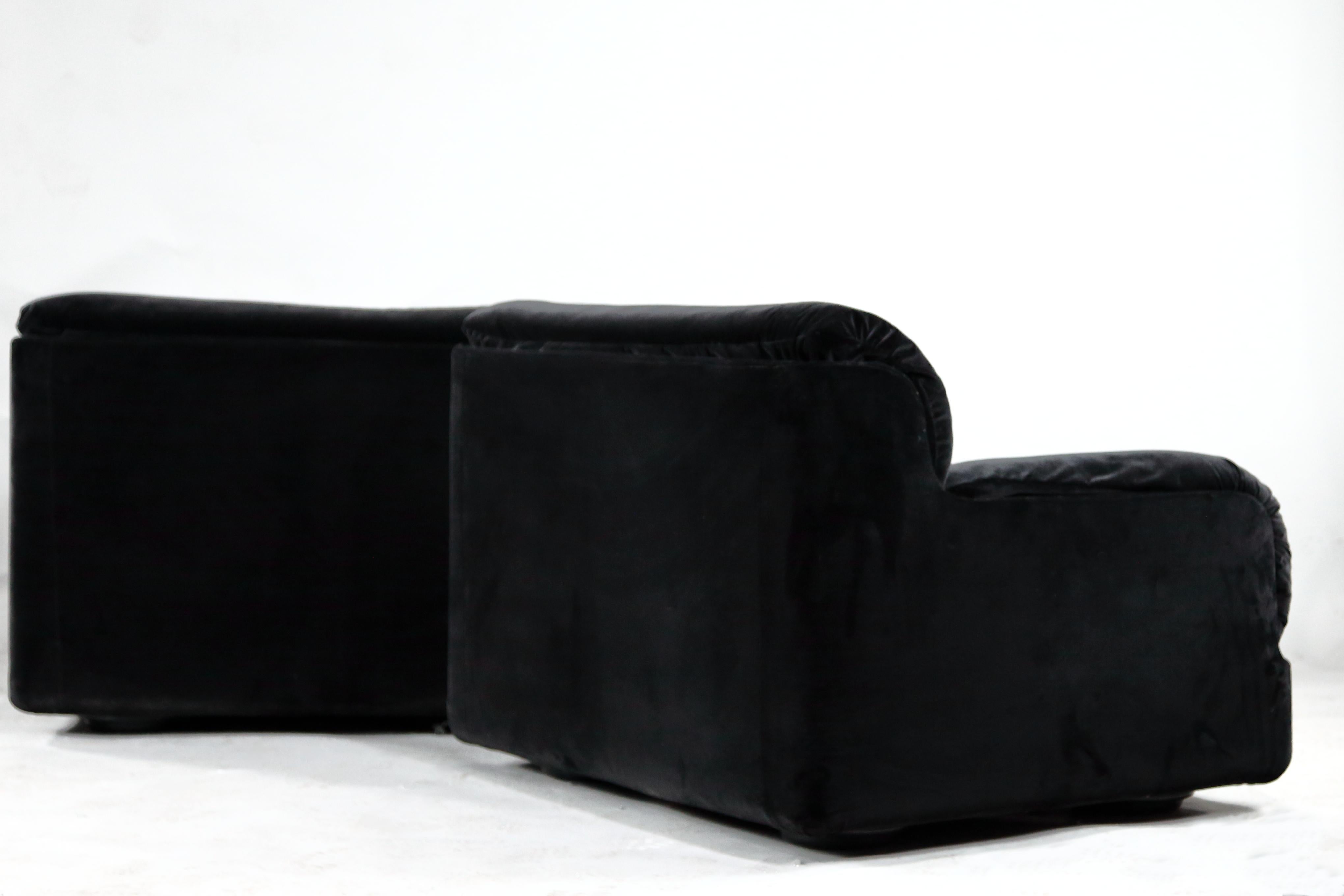 Velvet Pair of Soften Armchairs by Titina Ammannati and Giampiero Vitelli, Italy 1970s For Sale