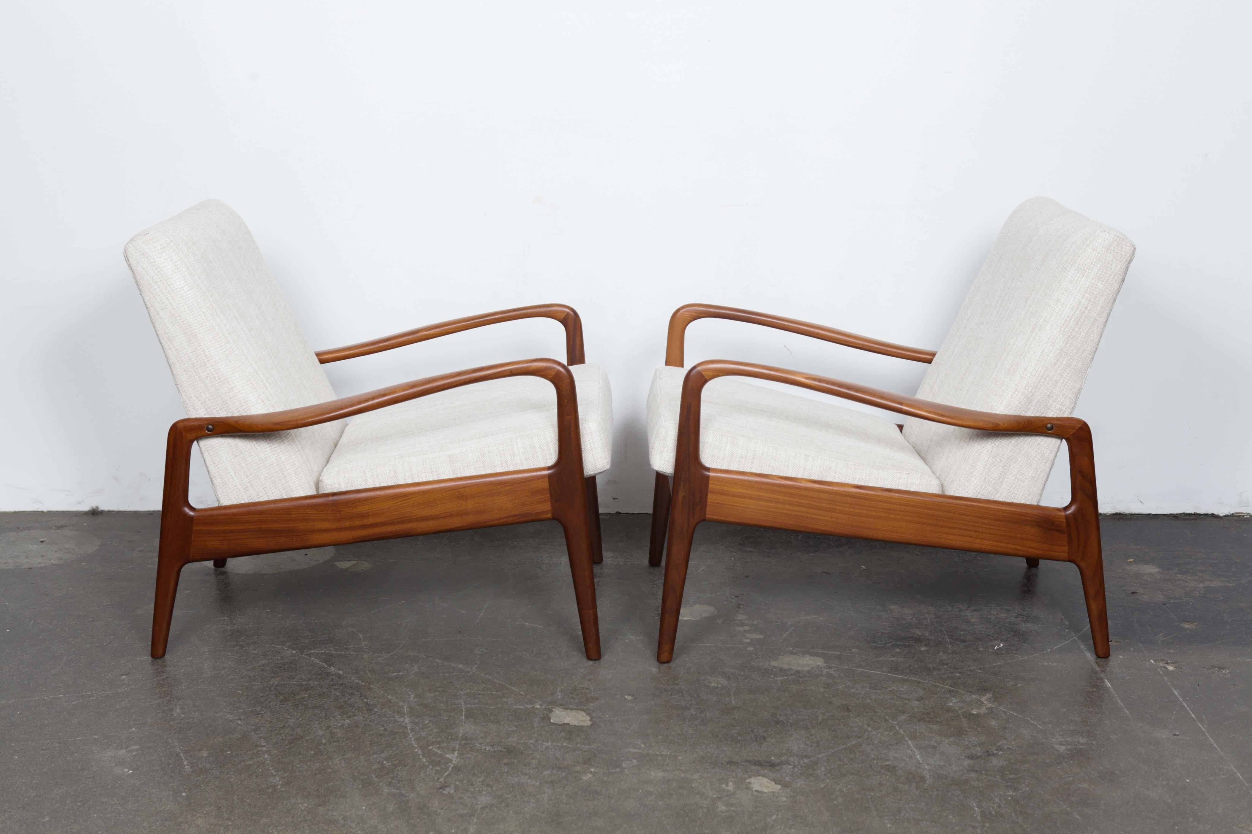 Mid-Century Modern Pair of Solid Afromoisa Teak Lounge Chairs by Greaves and Thomas, England