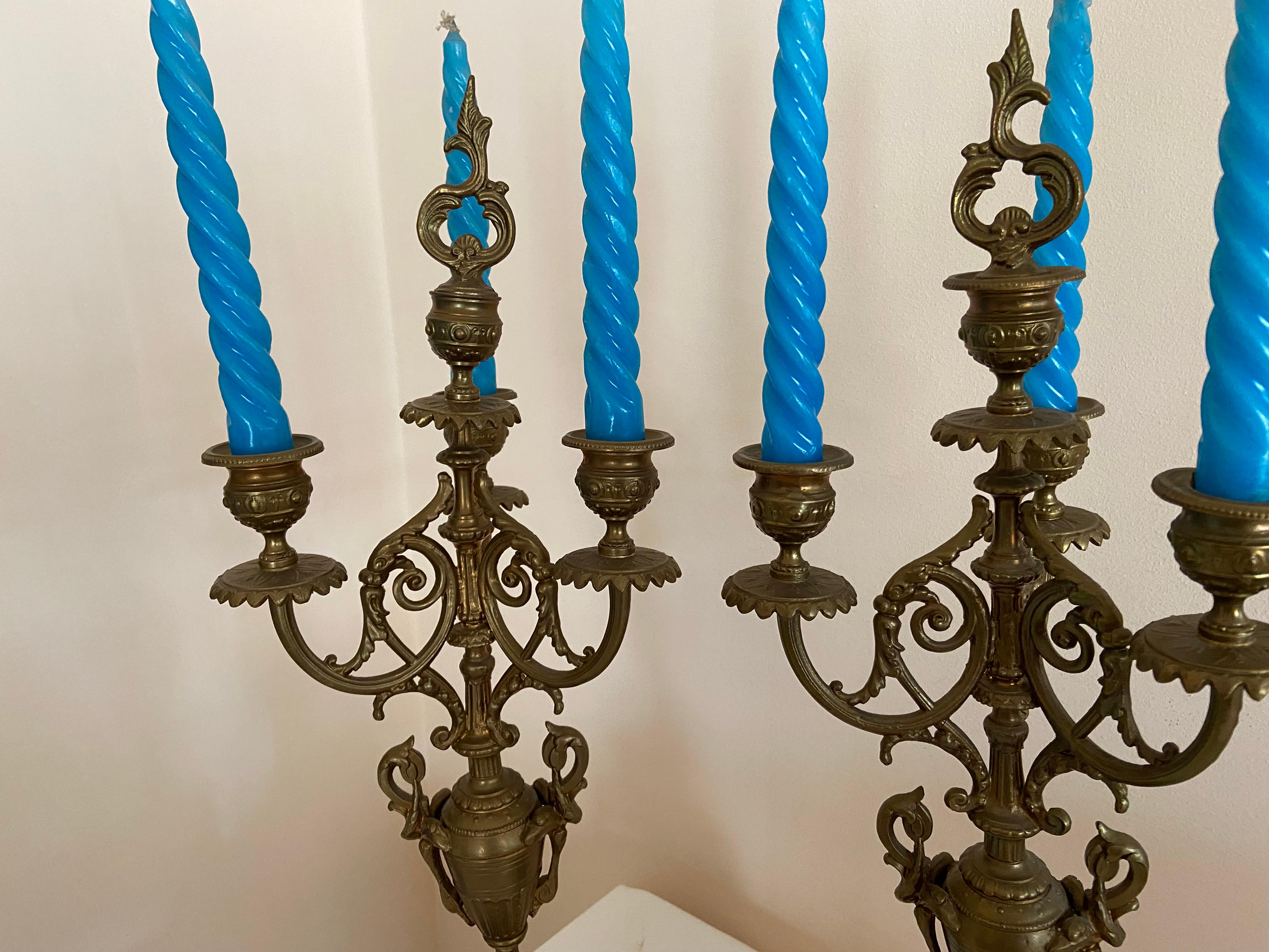 Pair of solid brass and marble candelabra, 4 Flames,1950s.
Each is 55cm tall and 19cm wide.