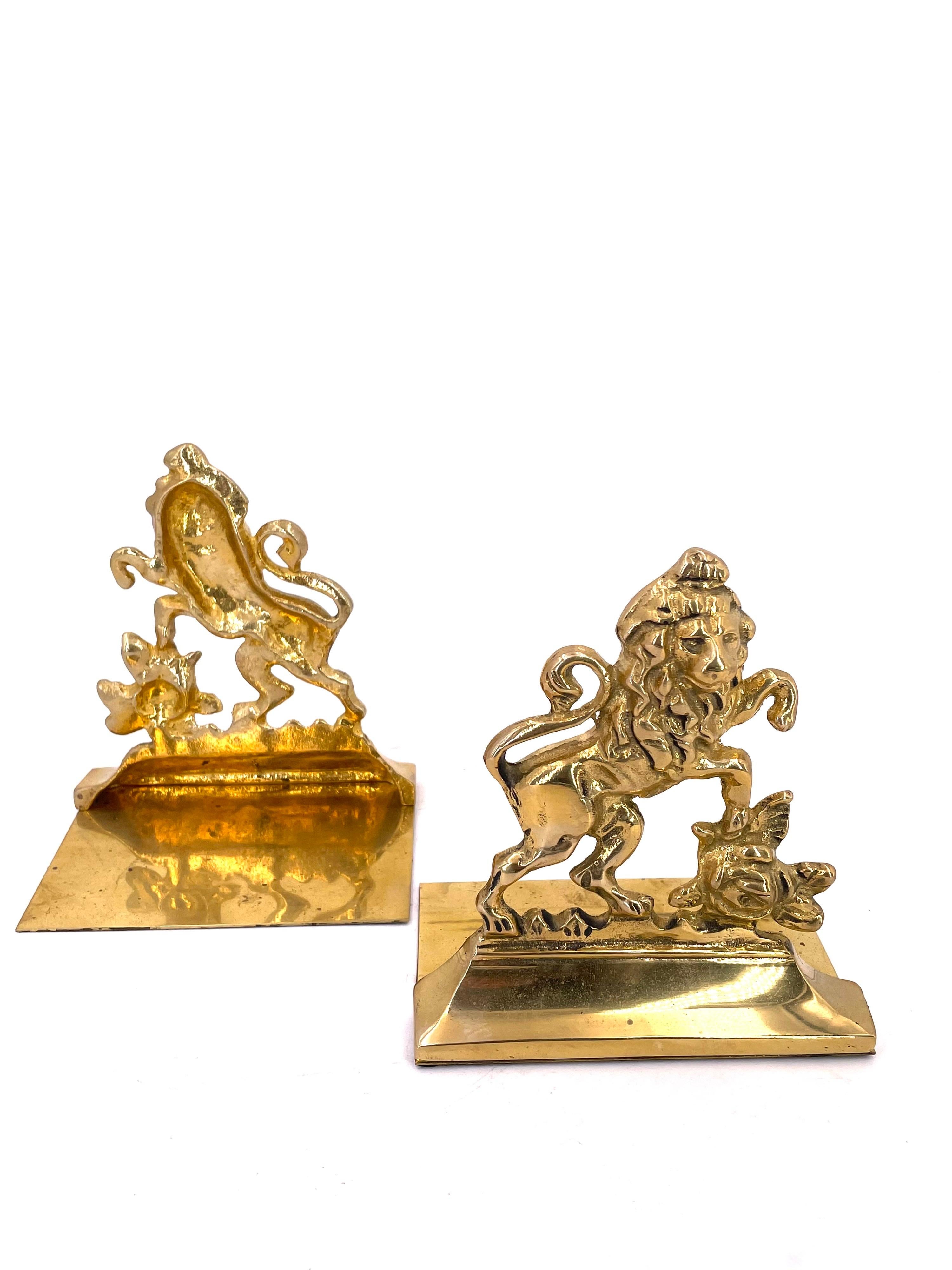 Hollywood Regency Pair of Solid Brass English Rampant Lion Bookends