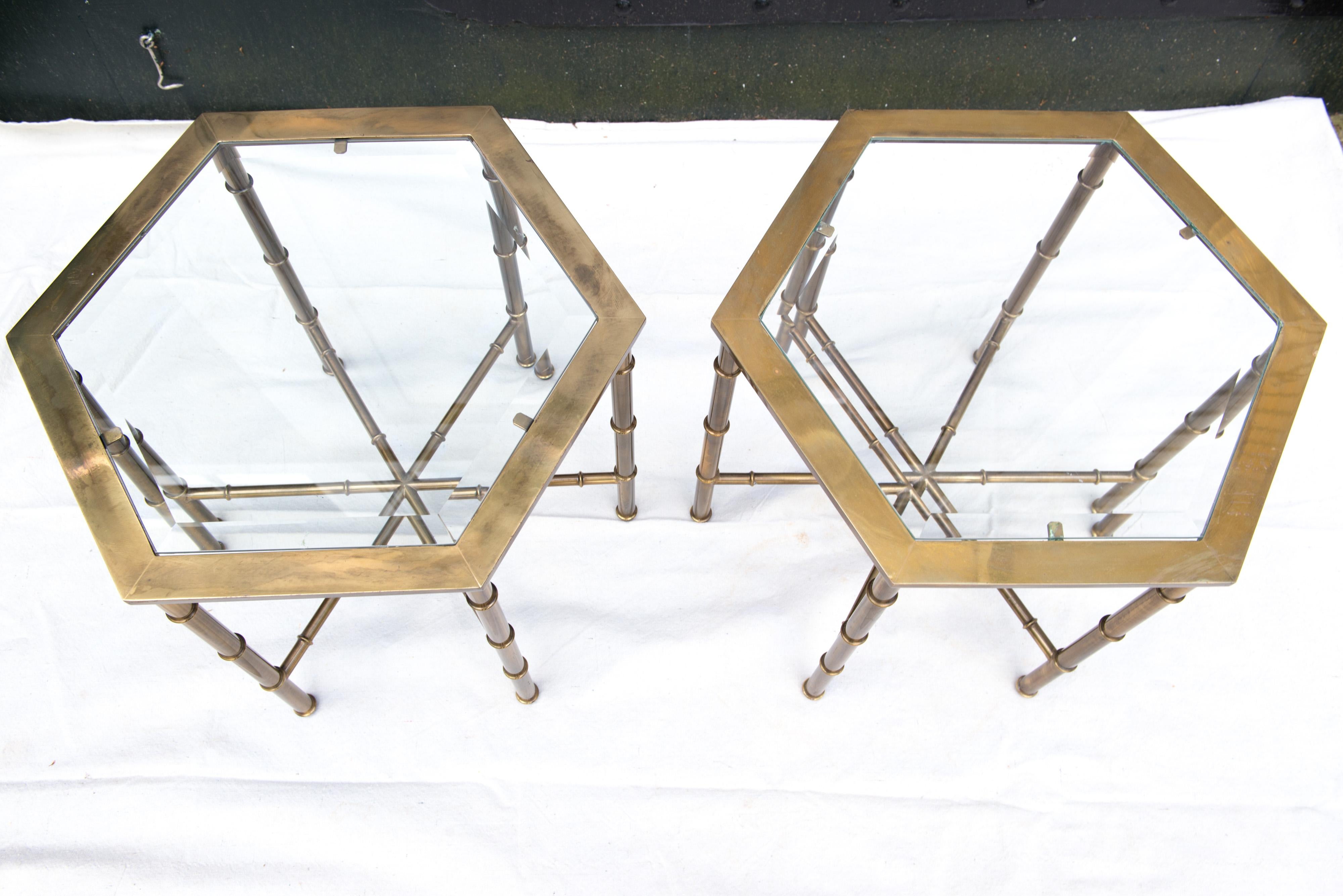 Pair of Solid Brass Faux Bamboo Mastercraft Hexagonal Side Tables In Good Condition In Stamford, CT
