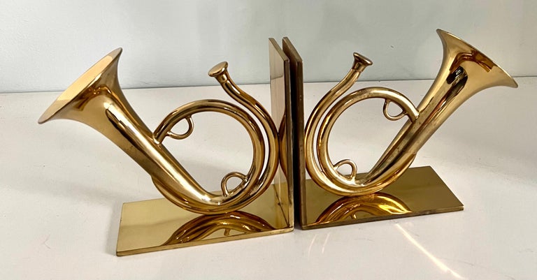 Pair of Solid Brass French Horn Bookends In Good Condition For Sale In Los Angeles, CA