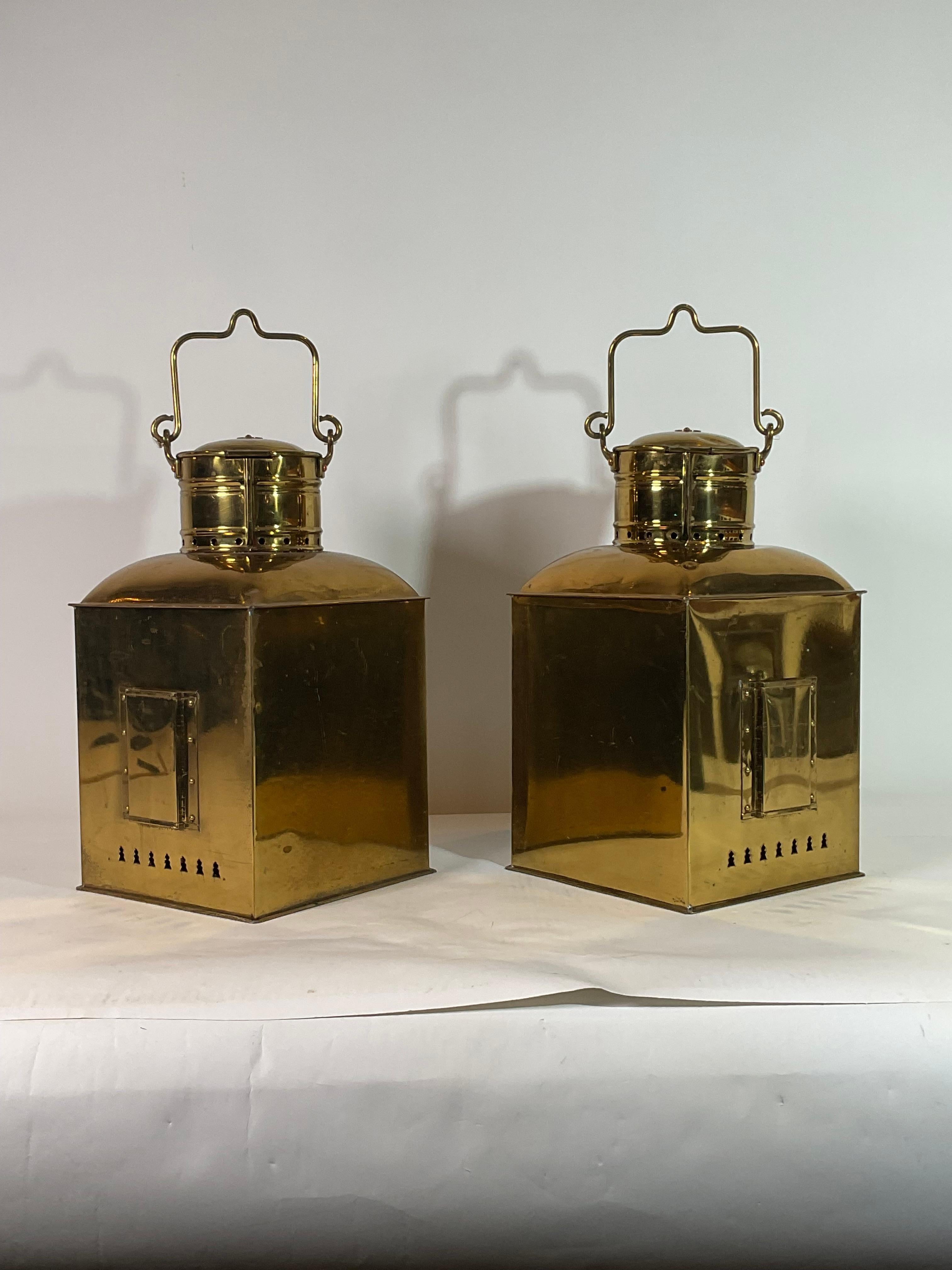 Pair of Solid Brass Port and Starboard Ships Lanterns For Sale 7