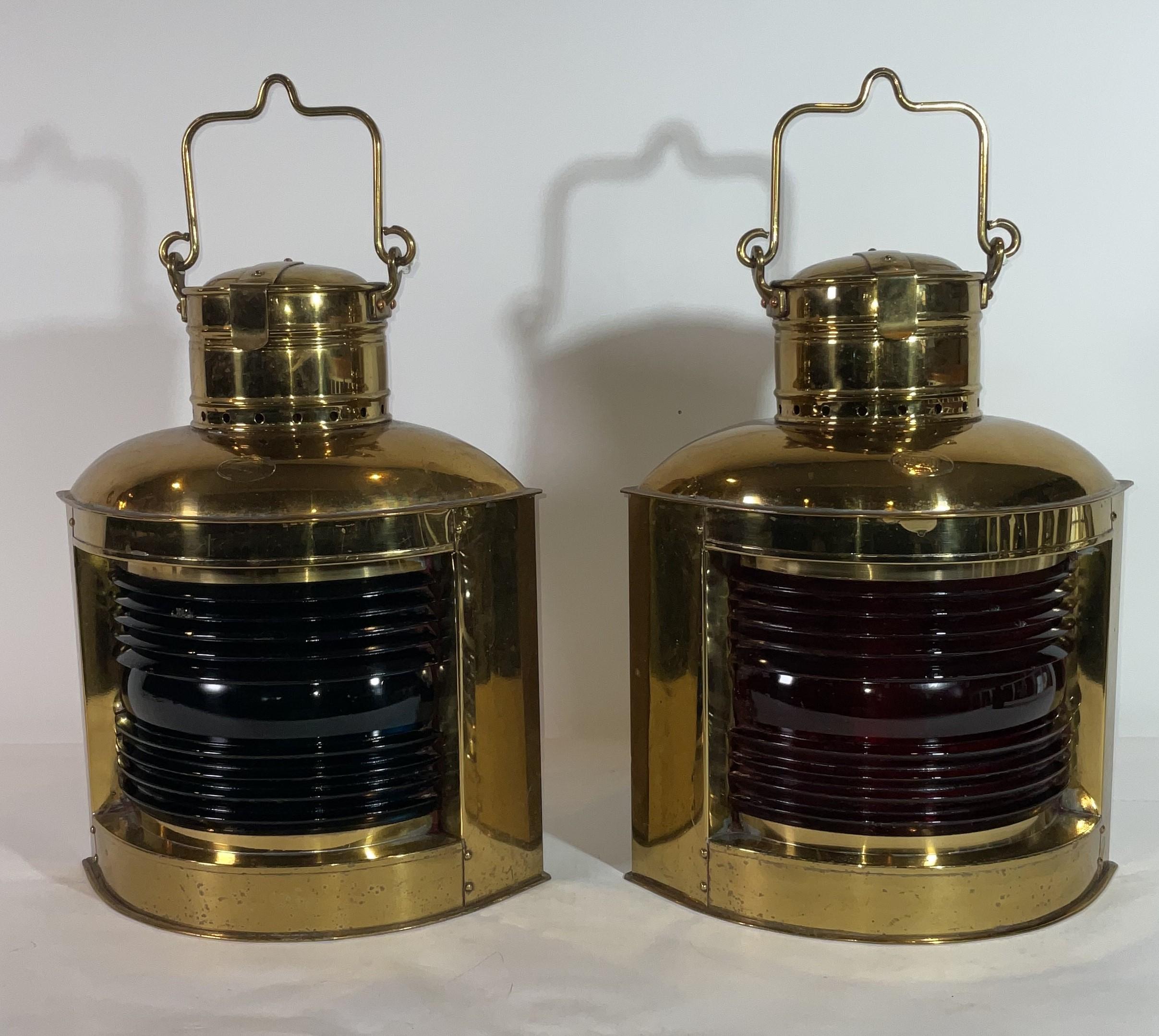 Pair of Solid Brass Port and Starboard Ships Lanterns In Good Condition For Sale In Norwell, MA