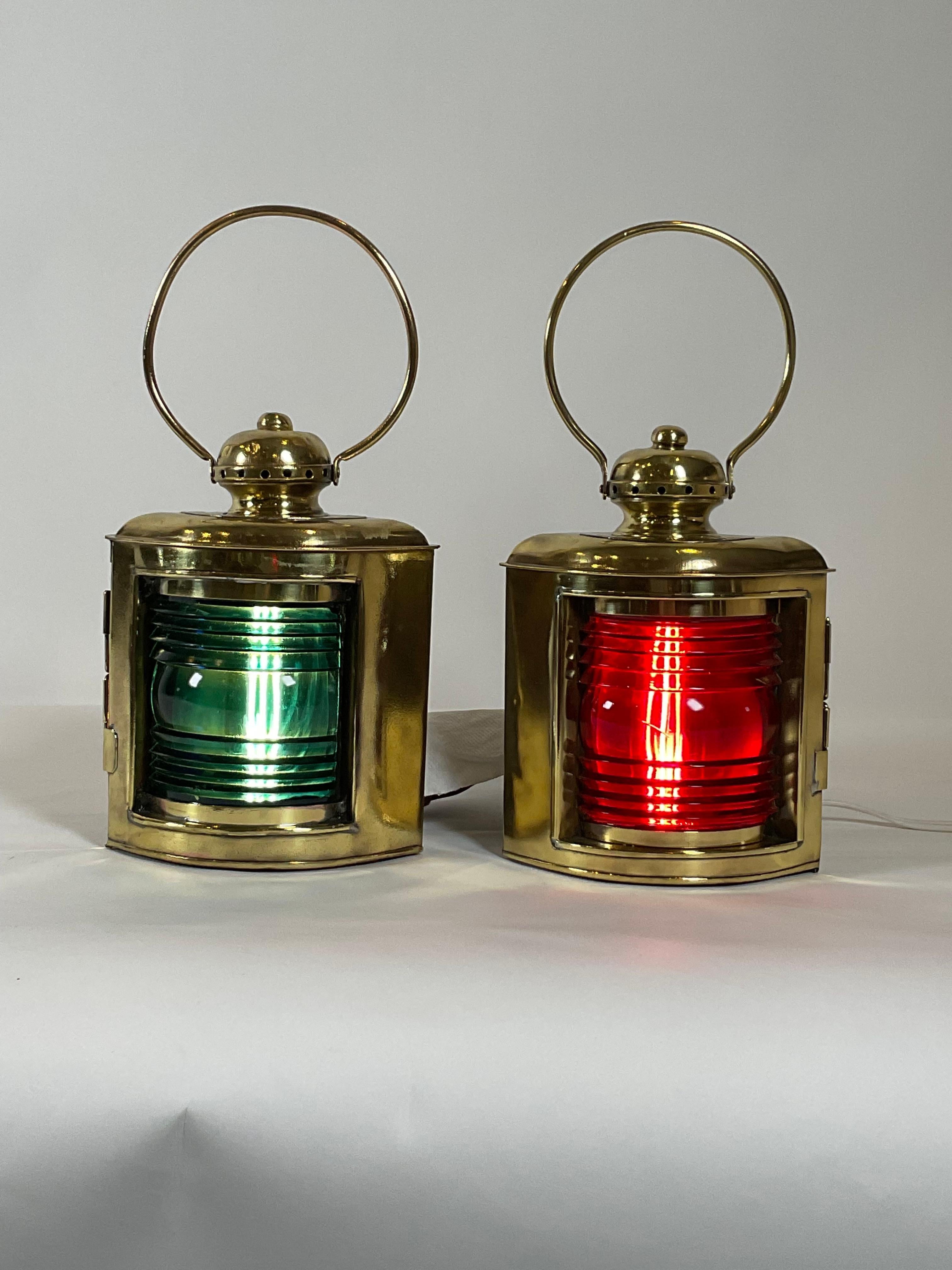 Pair of Solid Brass Port and Starboard Ship’s Lanterns In Good Condition In Norwell, MA