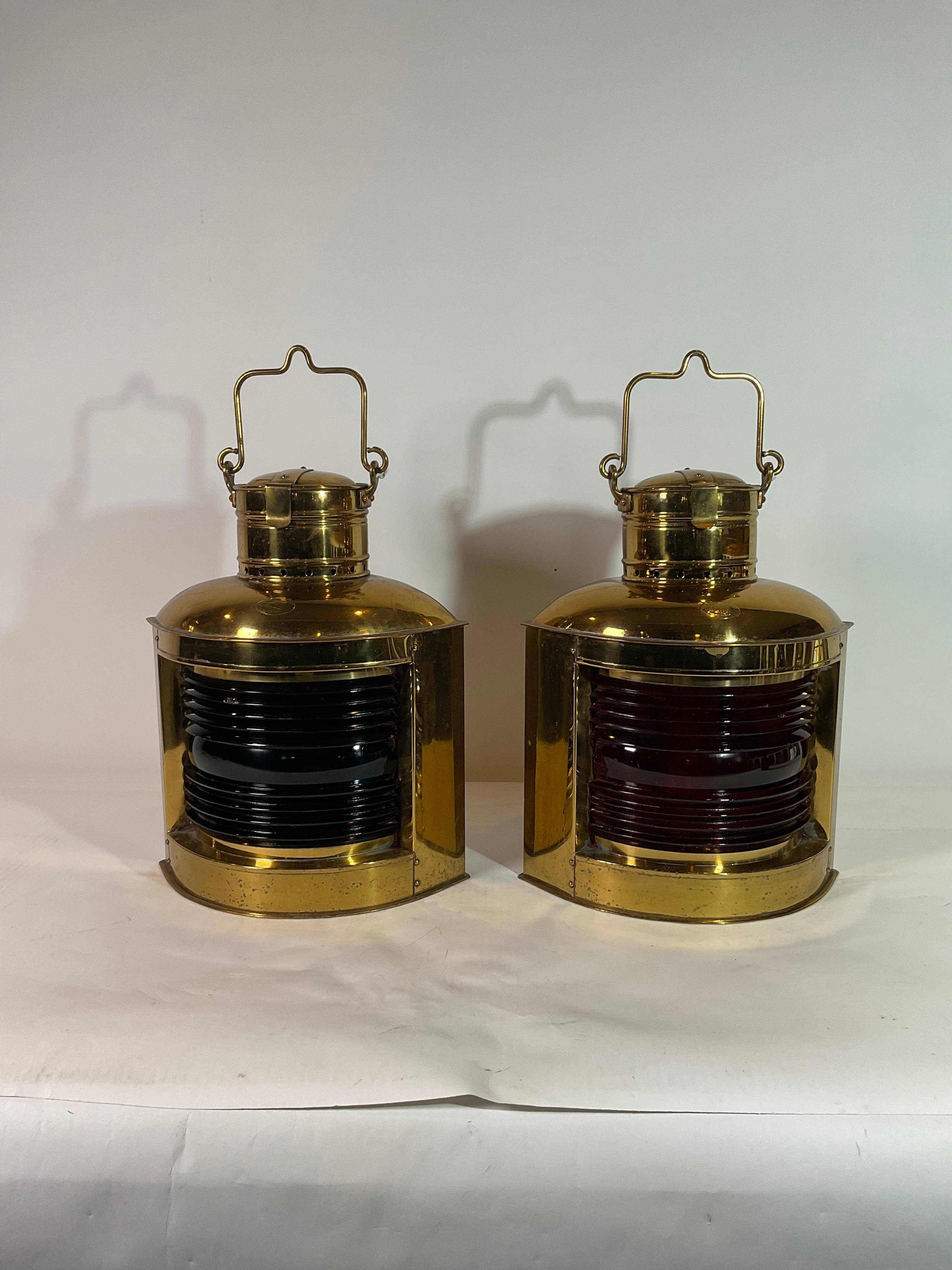 Early 20th Century Pair of Solid Brass Port and Starboard Ships Lanterns For Sale