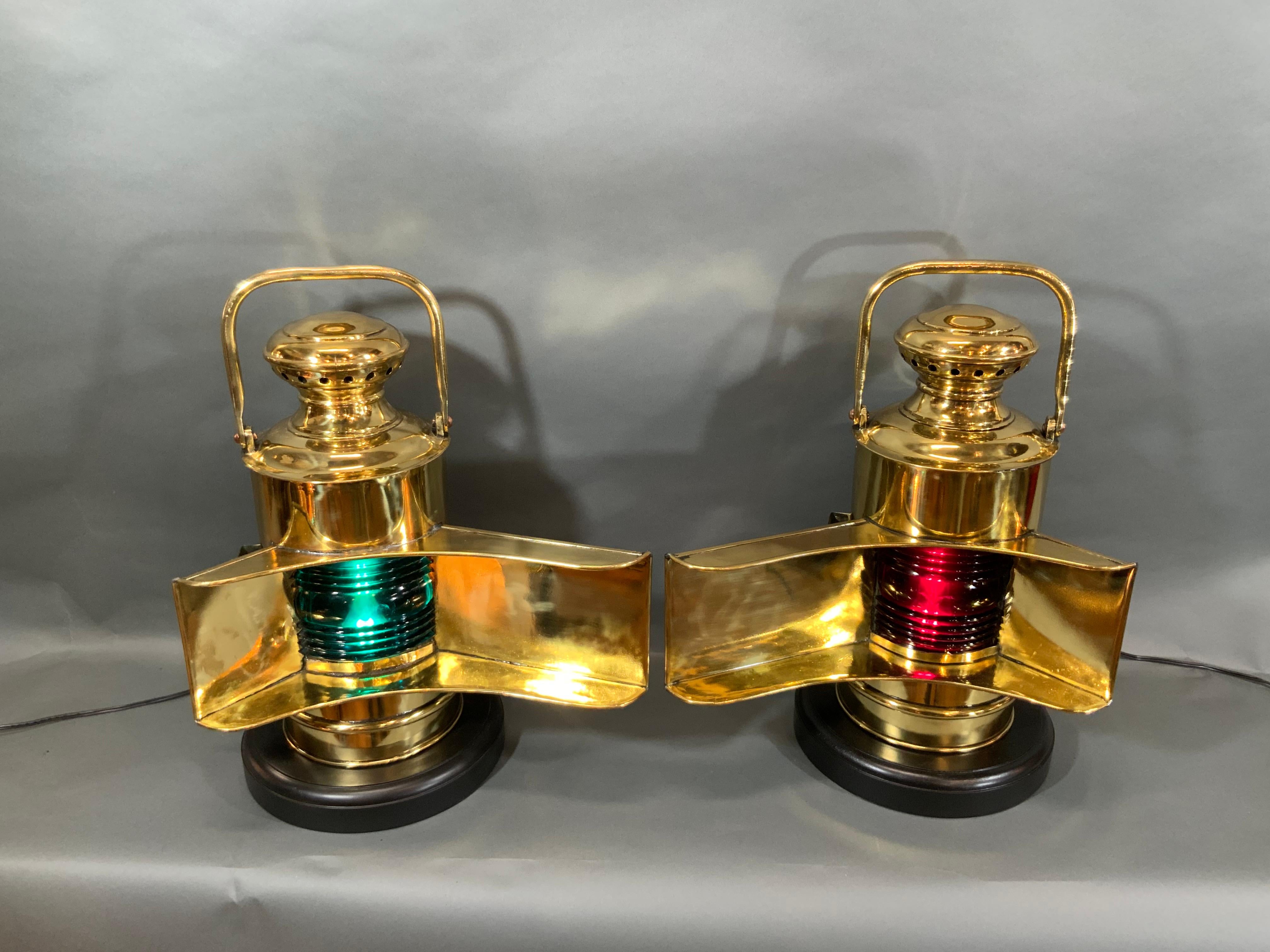 Pair of Solid Brass Ships Port and Starboard Lanterns In Good Condition For Sale In Norwell, MA