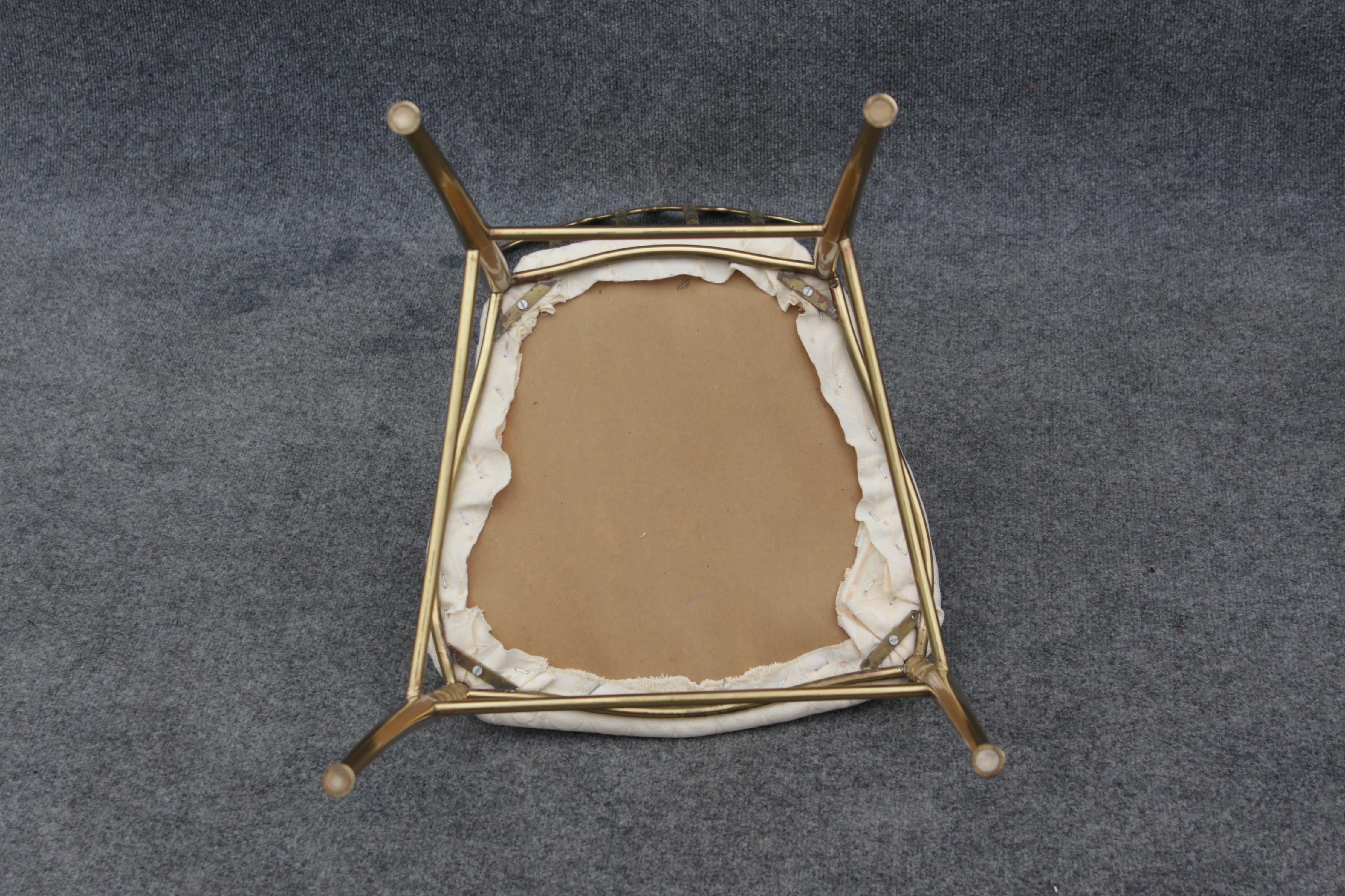 Paire de chaises de salle à manger ou d'appoint tapissées en laiton massif et blanc par Chiavari Italie en vente 10