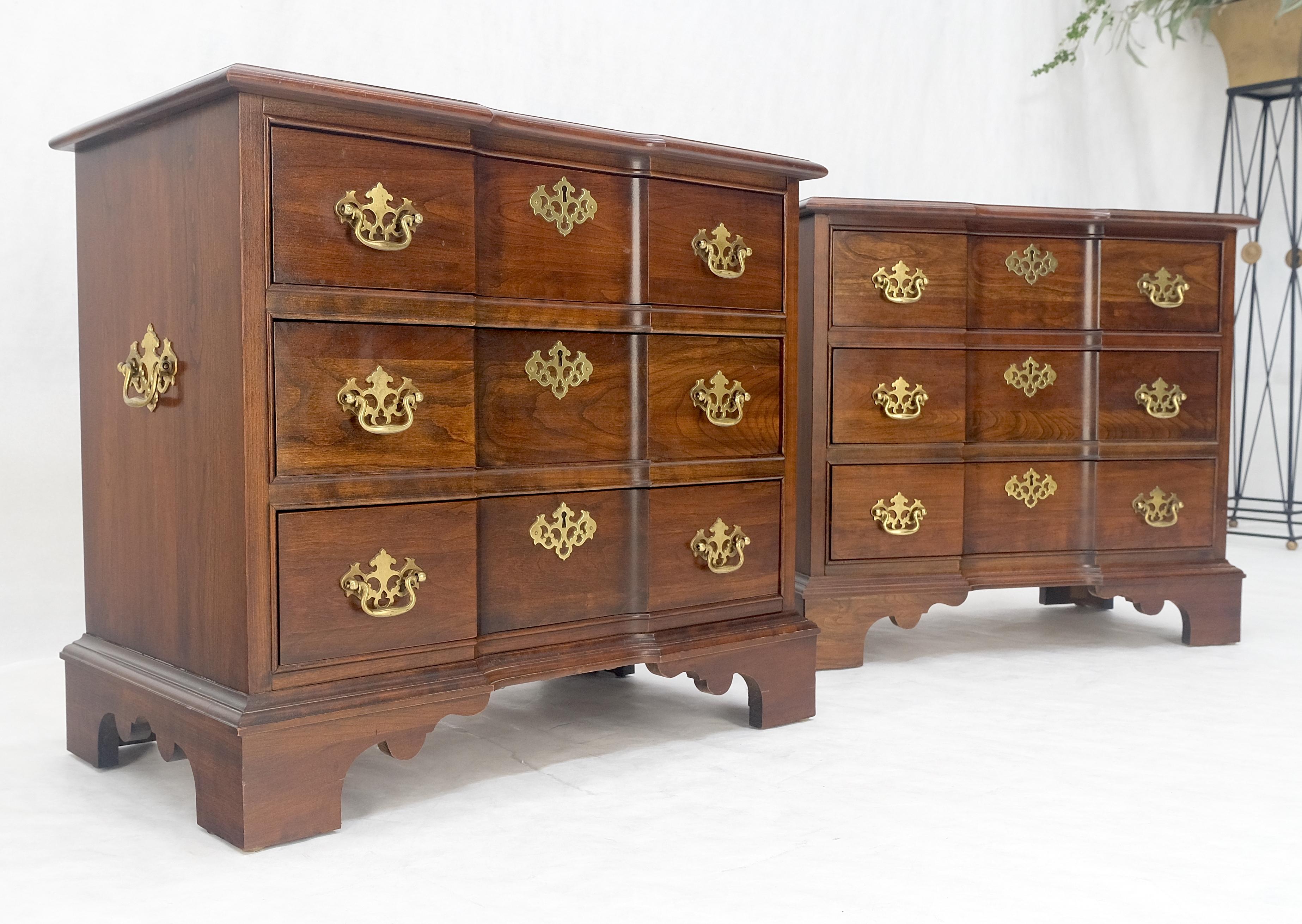 Pair of Solid Cherry 3 Drawers Block Front Nightstands End Tables Stands MIINT For Sale 4
