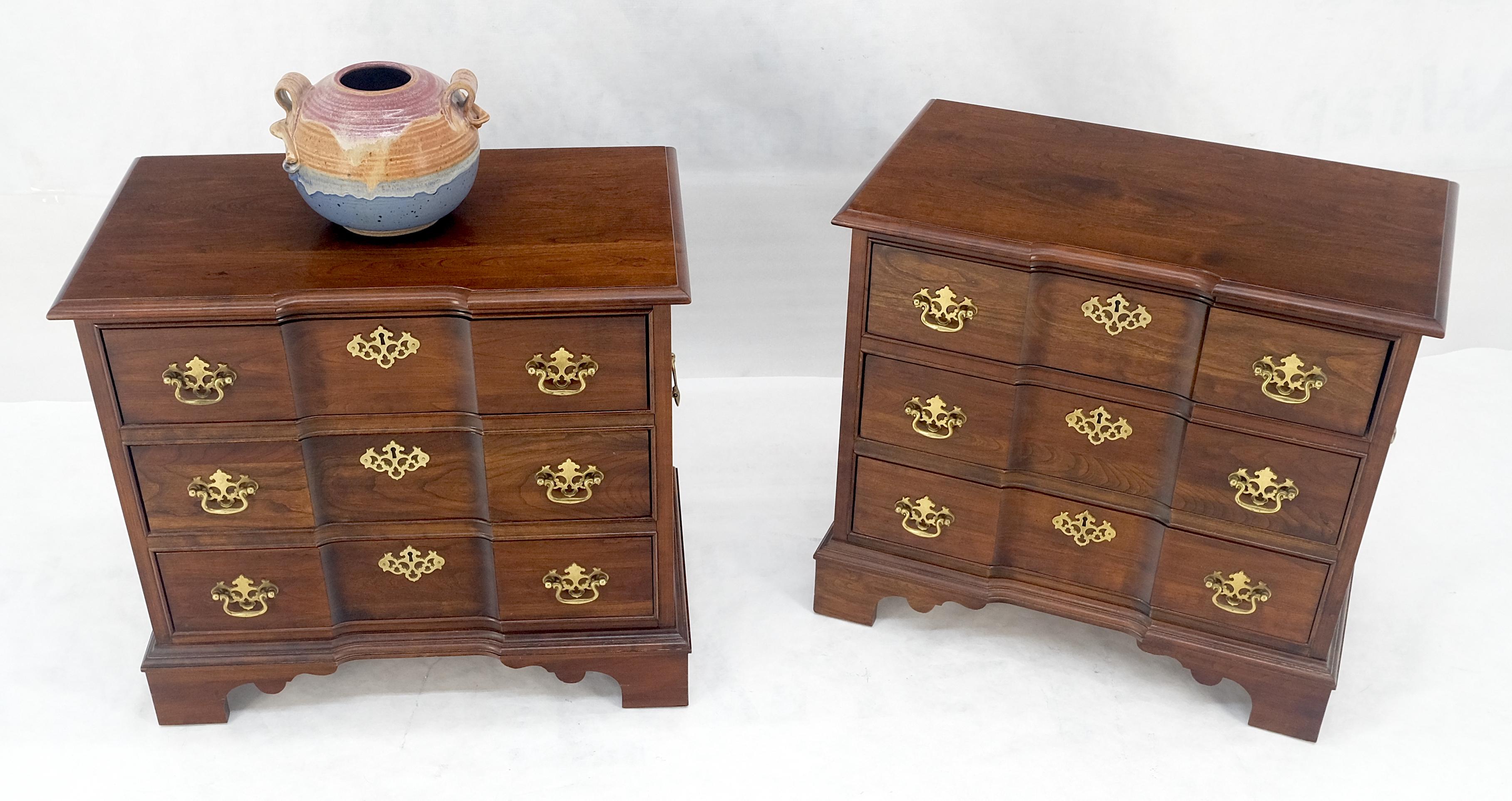 Pair of Solid Cherry 3 Drawers Block Front Nightstands End Tables Stands MIINT For Sale 5