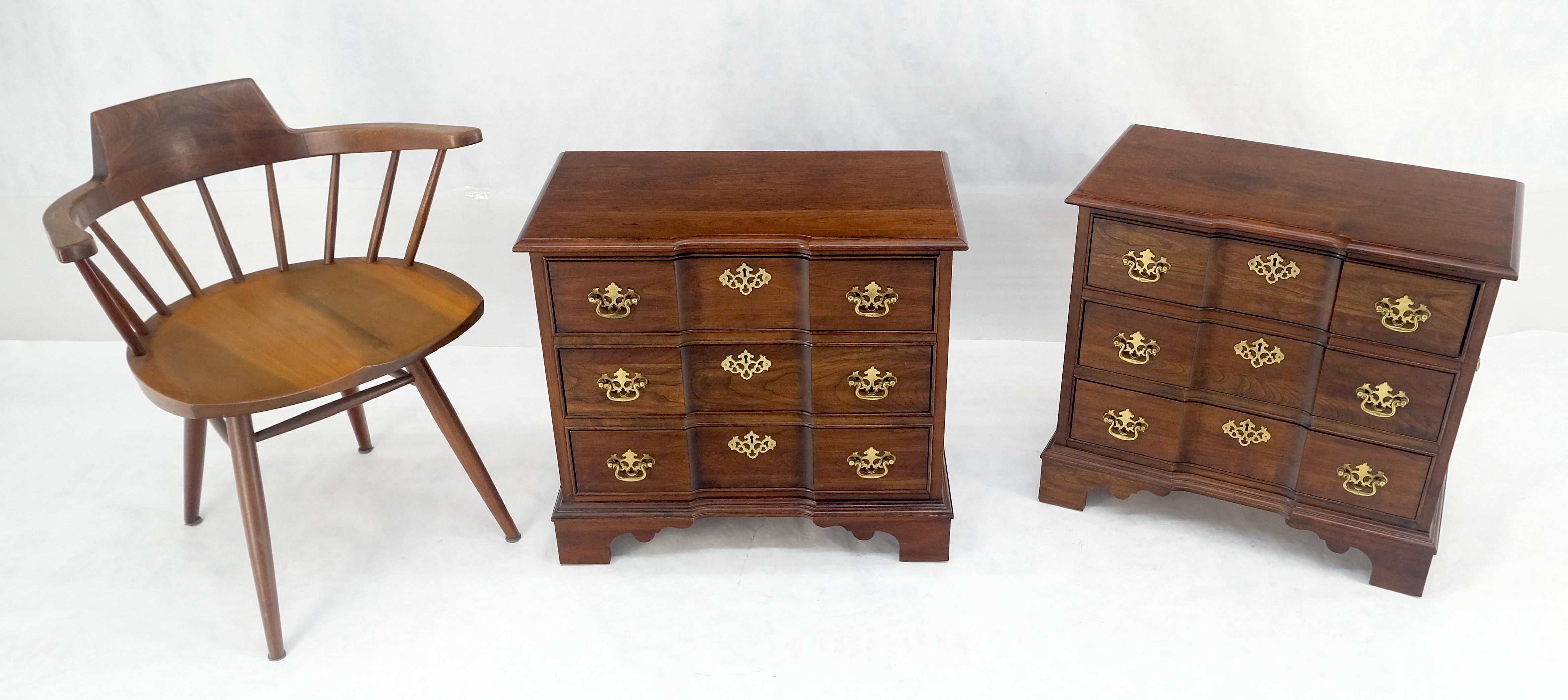 Pair of Solid Cherry 3 Drawers Block Front Nightstands End Tables Stands MIINT For Sale 7