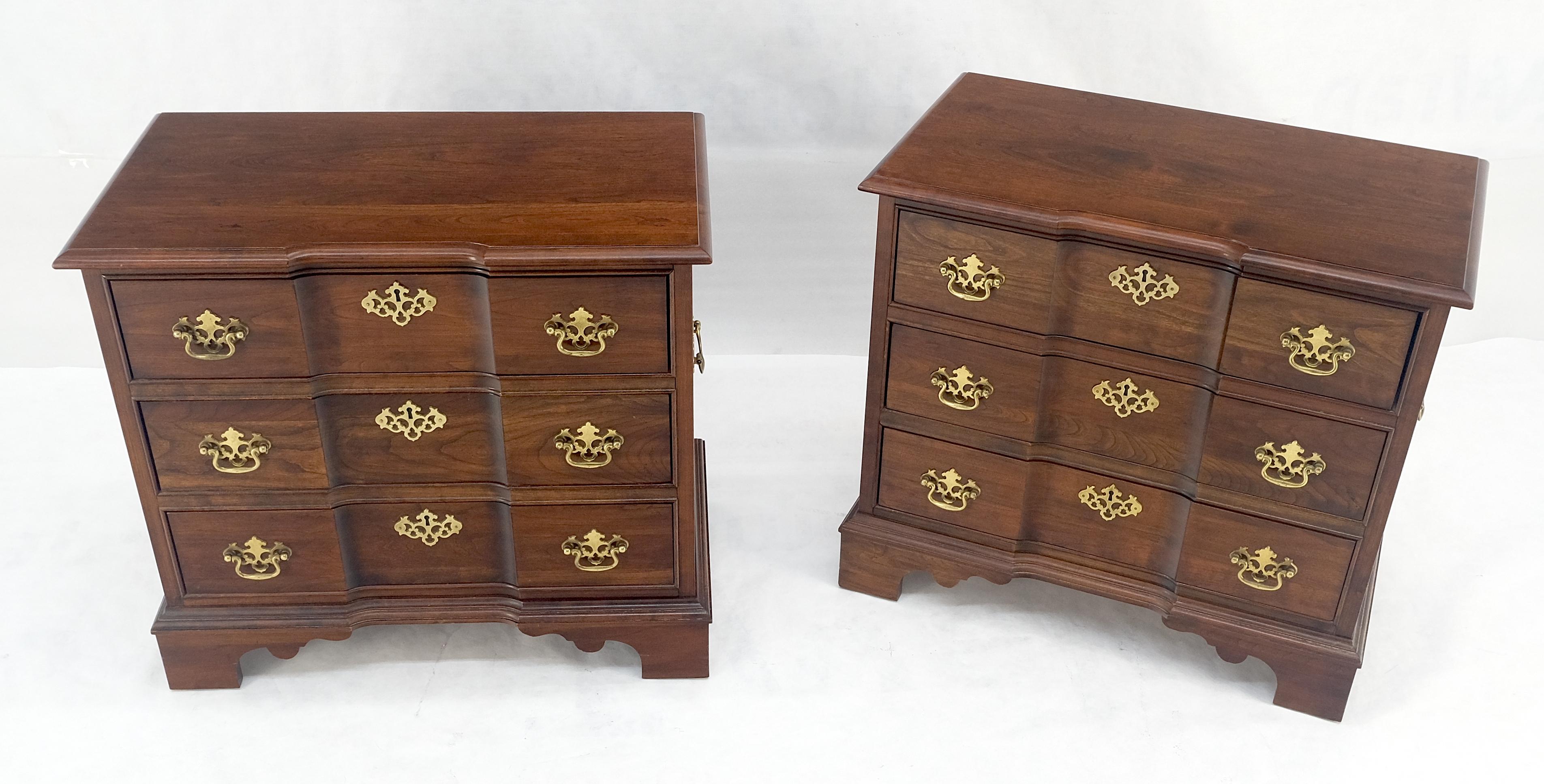 Pair of Solid Cherry 3 Drawers Block Front Nightstands End Tables Stands MIINT For Sale 8