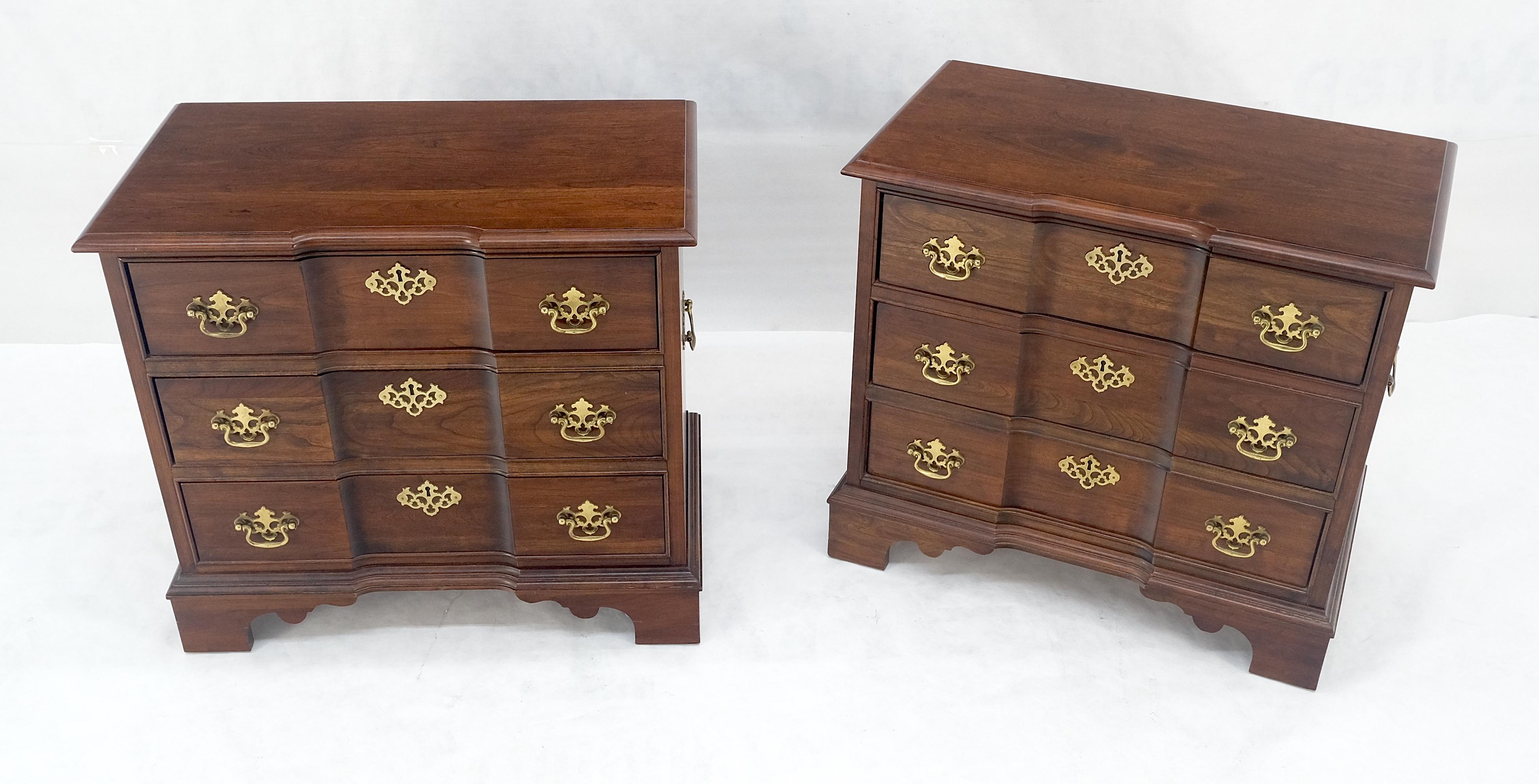 Pair of Solid Cherry 3 Drawers Block Front Night Stands End Tables Stands MIINT