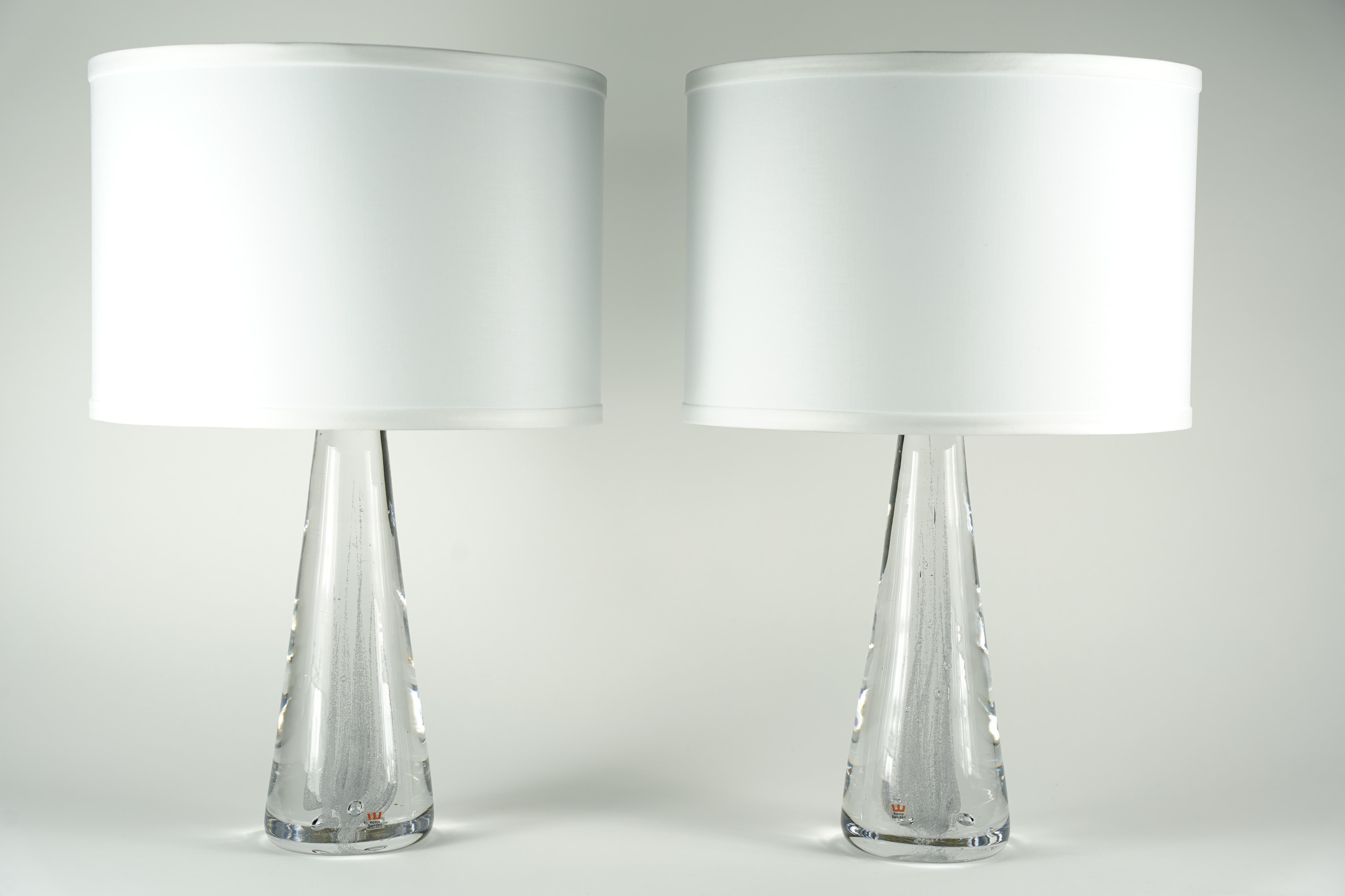 Pair of Solid Clear glass Kosta Lamps, Sweden, 1980 For Sale 7