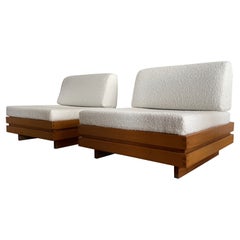 Paire de fauteuils en orme massif de la Maison Regain, années 1960