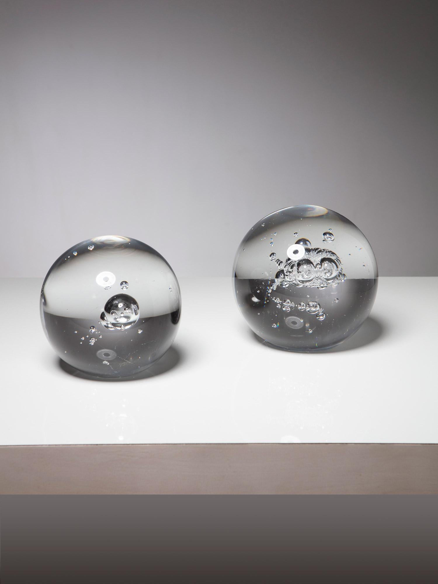 Pair of Solid Glass Spheres with Air Inclusions, Italy, 1970s In Good Condition In Milan, IT