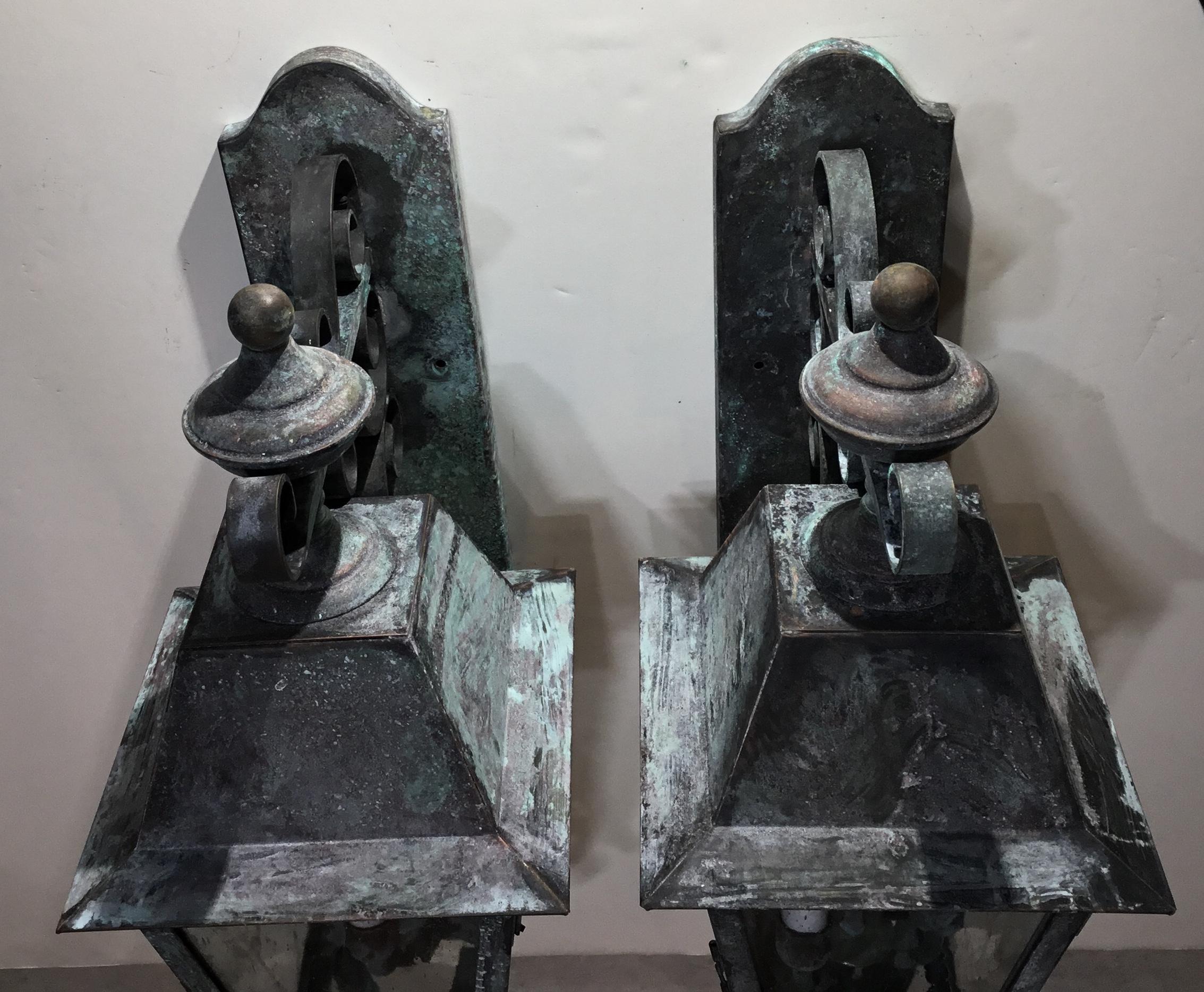 Pair of Solid Handcrafted Brass Wall Lanterns 8