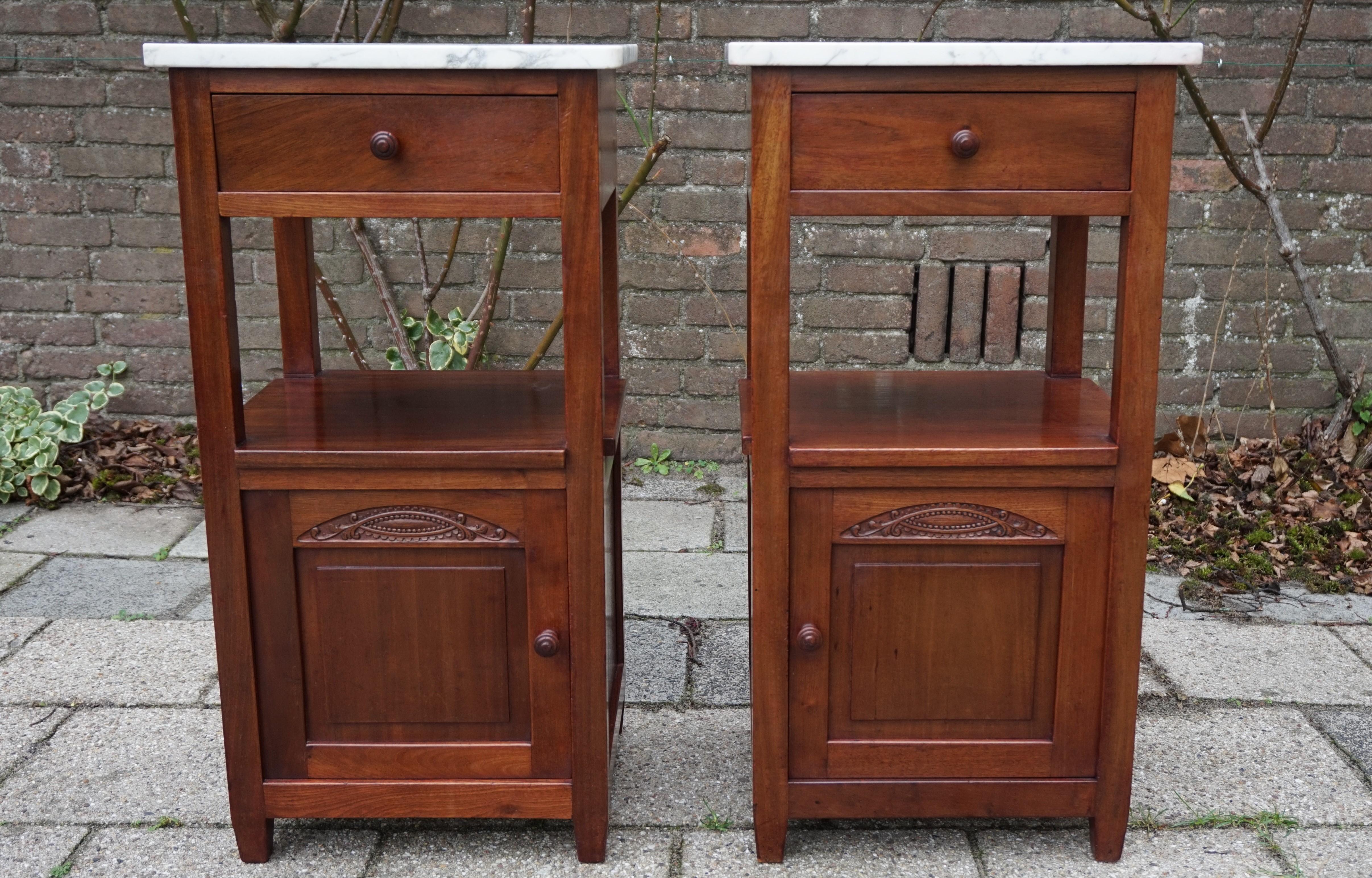 Hand-Carved Pair of Solid Mahogany Dutch Arts & Crafts Bedside Cabinets with Marble Top 1910