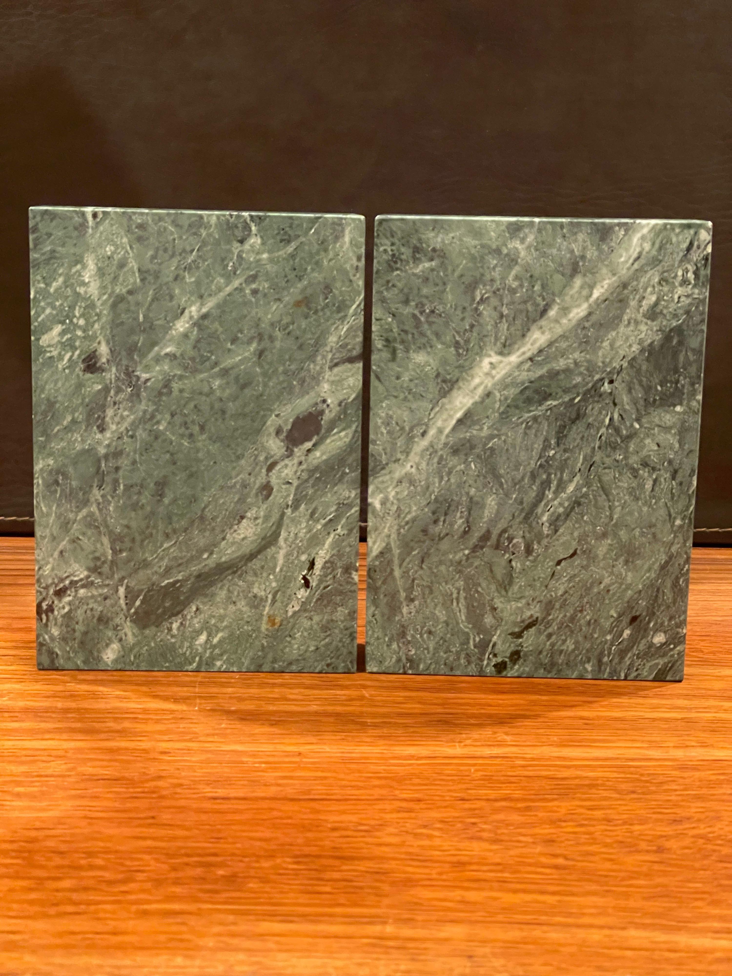Pair of Solid Marble Bookends with Brass Anchor In Good Condition For Sale In San Diego, CA