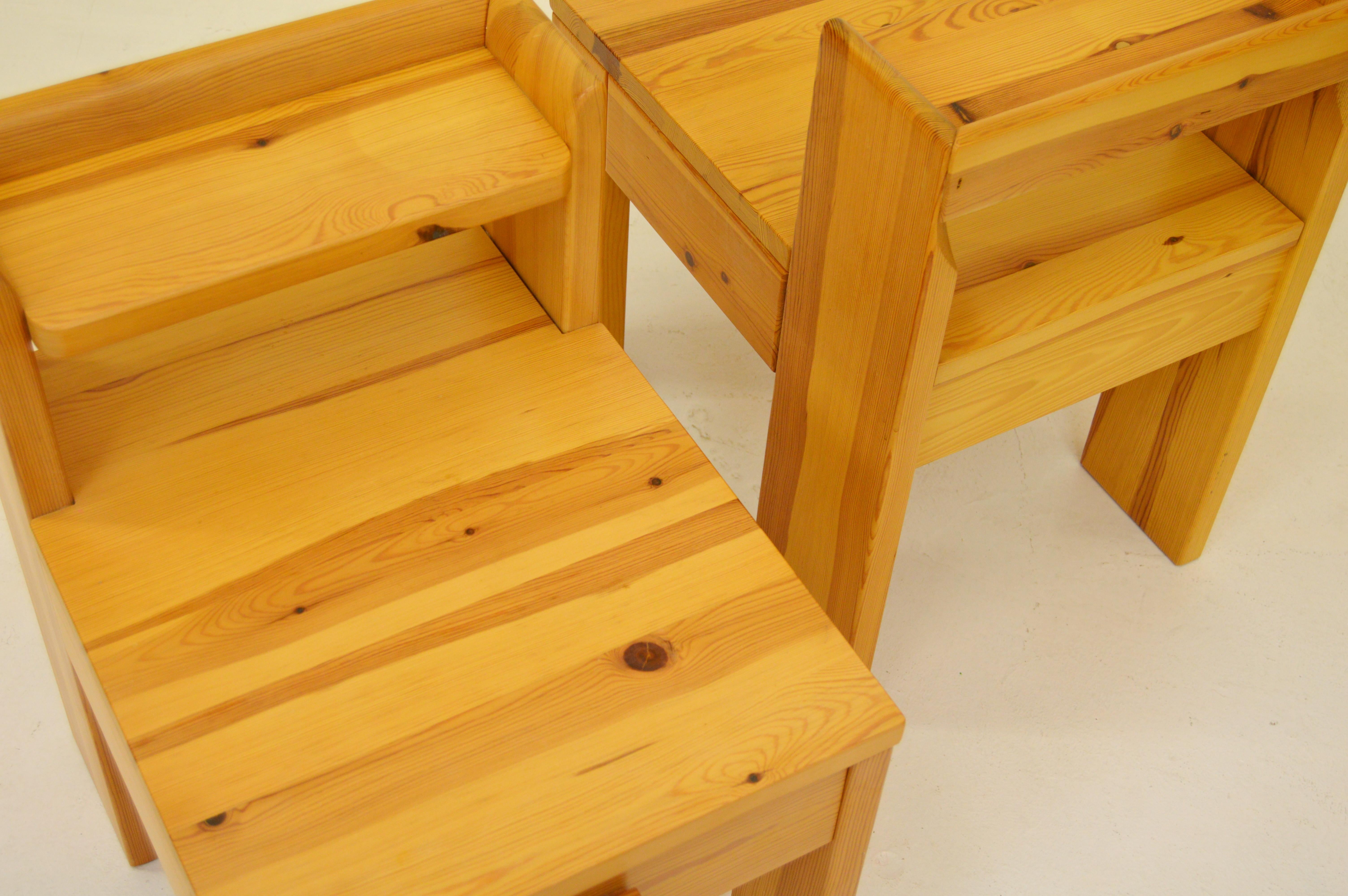 Pair of Solid Pine Bedside Tables with Drawers For Sale 1