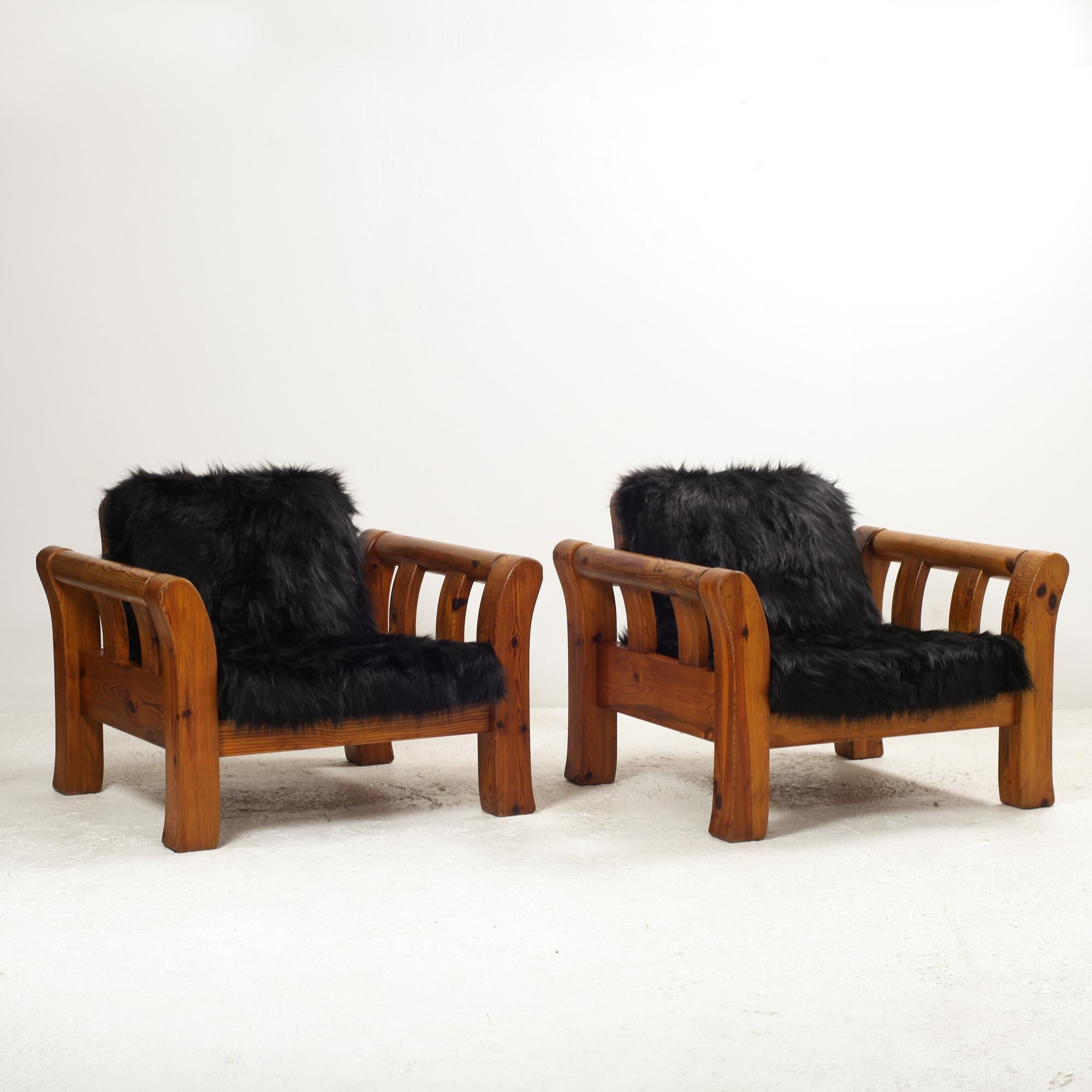 Fin du 20e siècle Paire de fauteuils modernes scandinaves en pin massif 1970 en vente