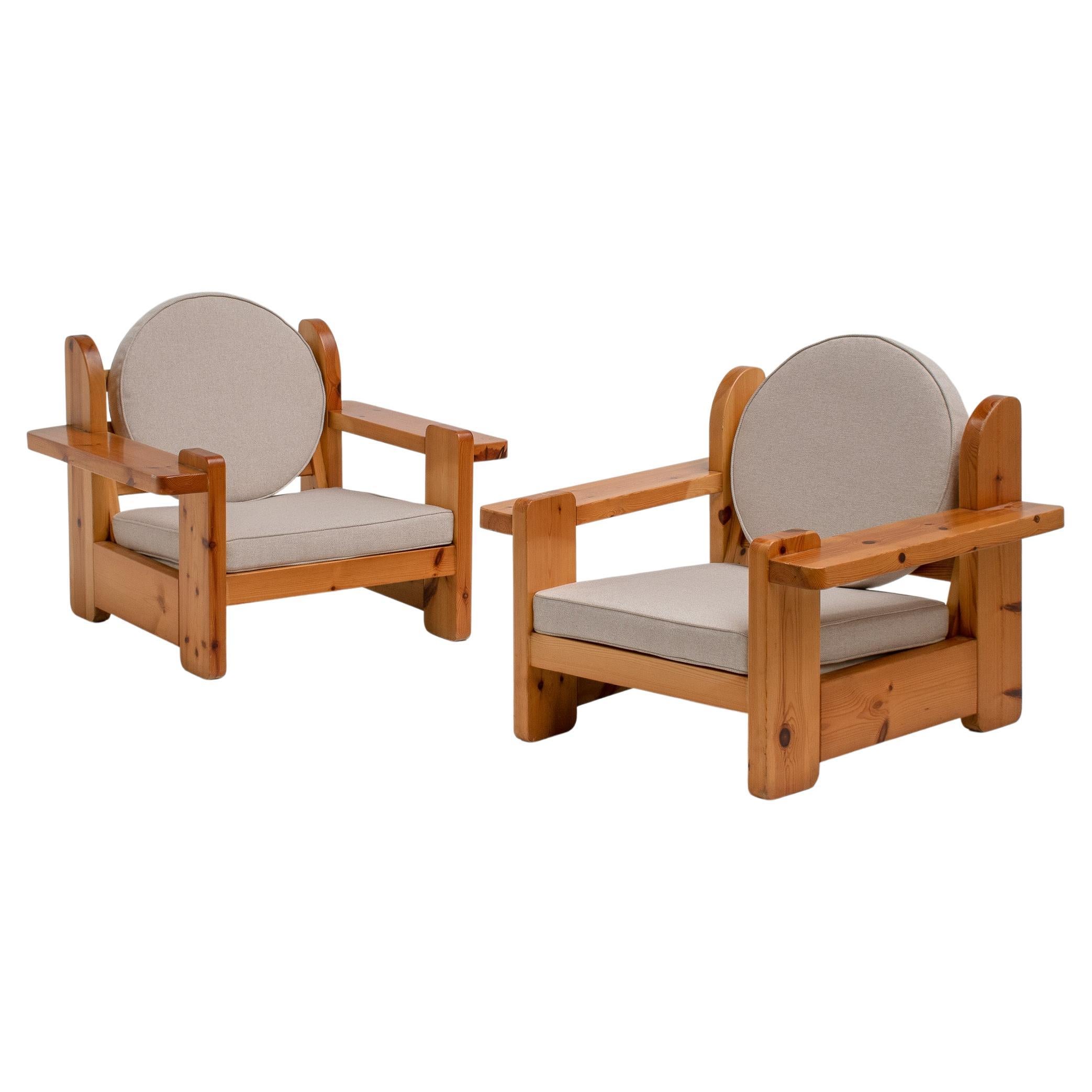 Pair of Solid Pine Sculptural Lounge Chairs, Italy, 1970s