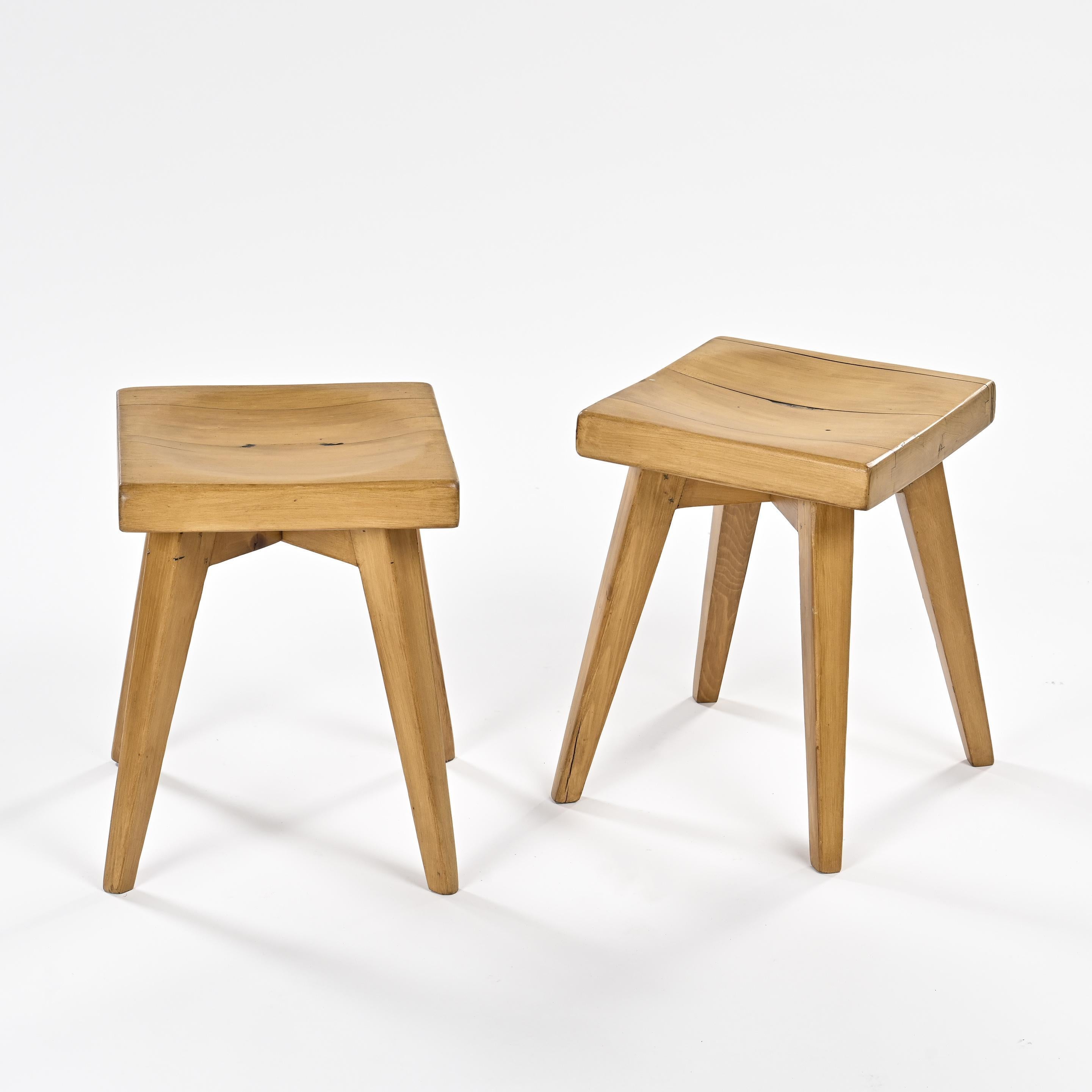 Christian Durupt, a skilled French cabinetmaker who worked in the 1960s and gained renown for his exquisite creations in solid wood. Notably, he collaborated with Charlotte Perriand in designing ski resort accommodations in the Savoie region.